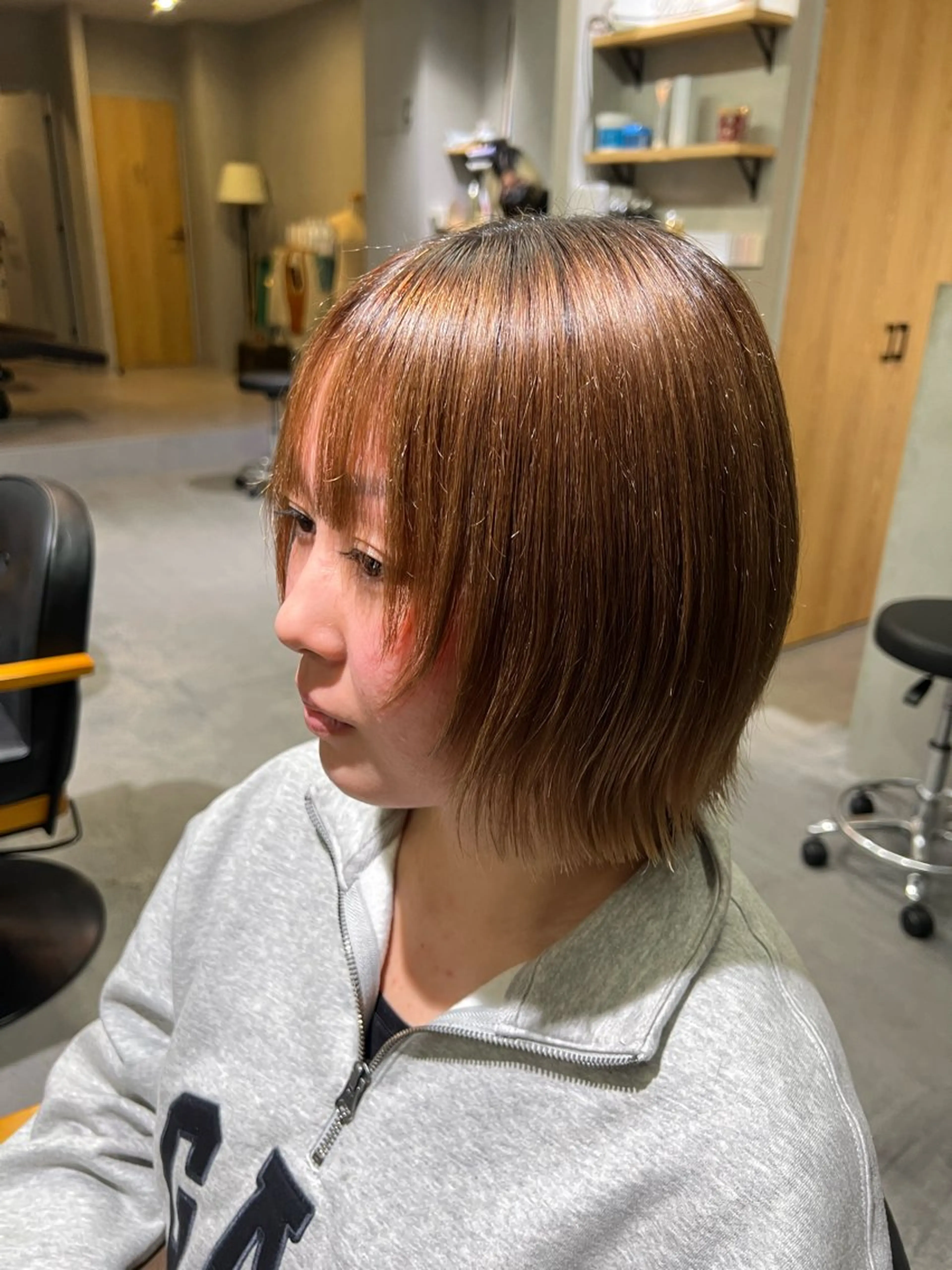 ミディアム 顔周りカット レイヤーカット 縮毛矯正 morrow by suntown所属・💙AKANE ハイトーン特化💙のヘアスタイル