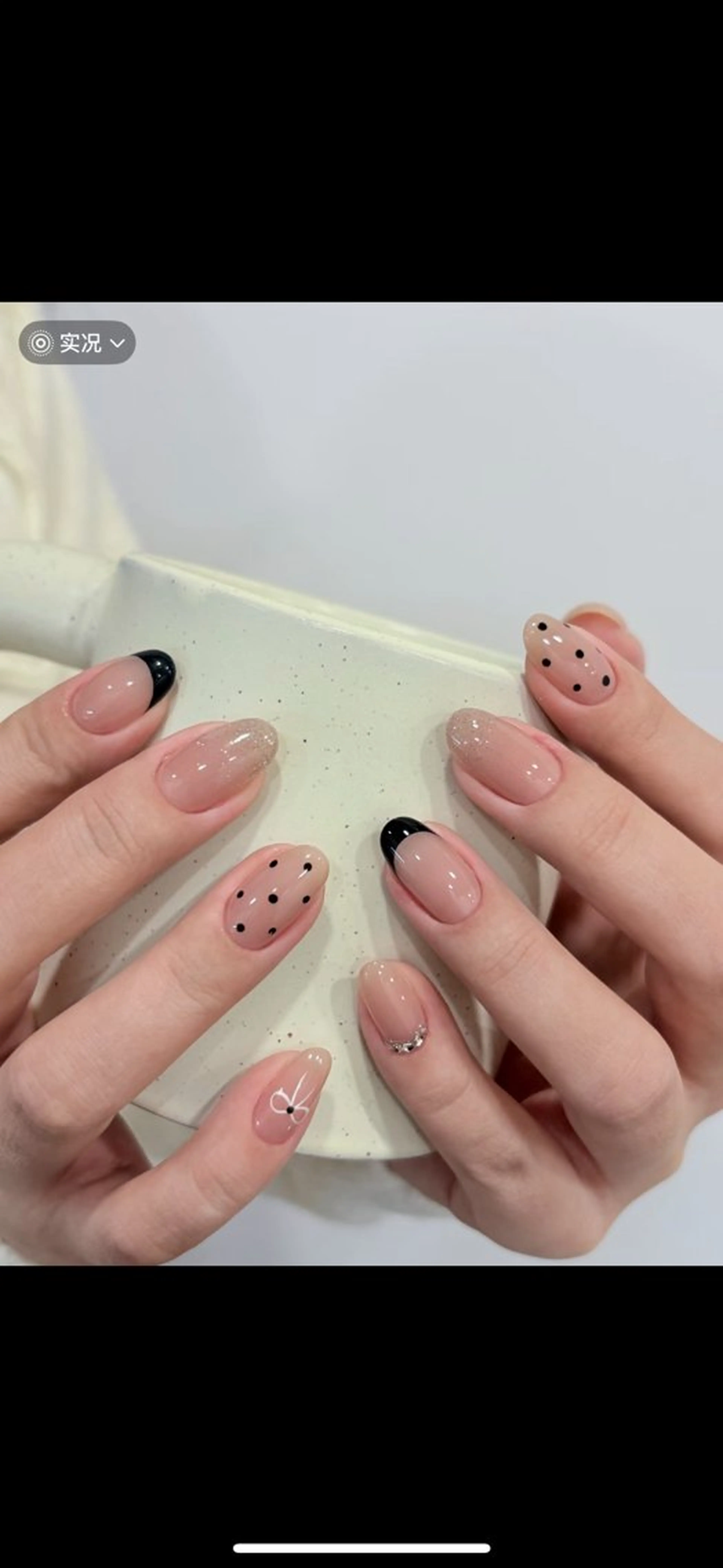 ネイル ドット フレンチネイル シンプルネイル NutNut 原宿/北参道【ナットナット】所属・清水 夏澪のネイルデザイン