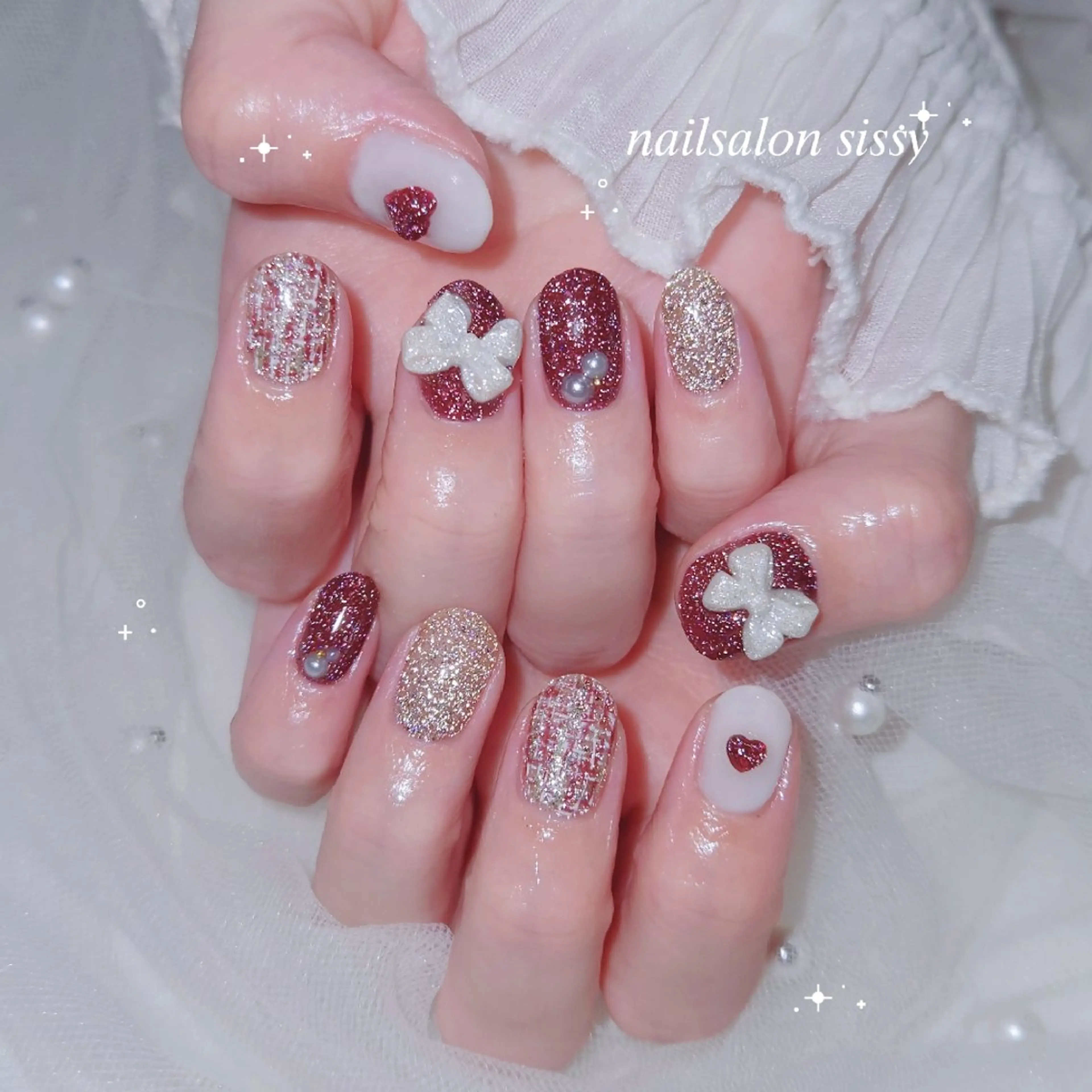 ネイル フラッシュネイル キラキラネイル ツイードネイル 冬ネイル クリスマス ハンドネイル nailsalon sissy所属・sissy hatsuneのネイルデザイン