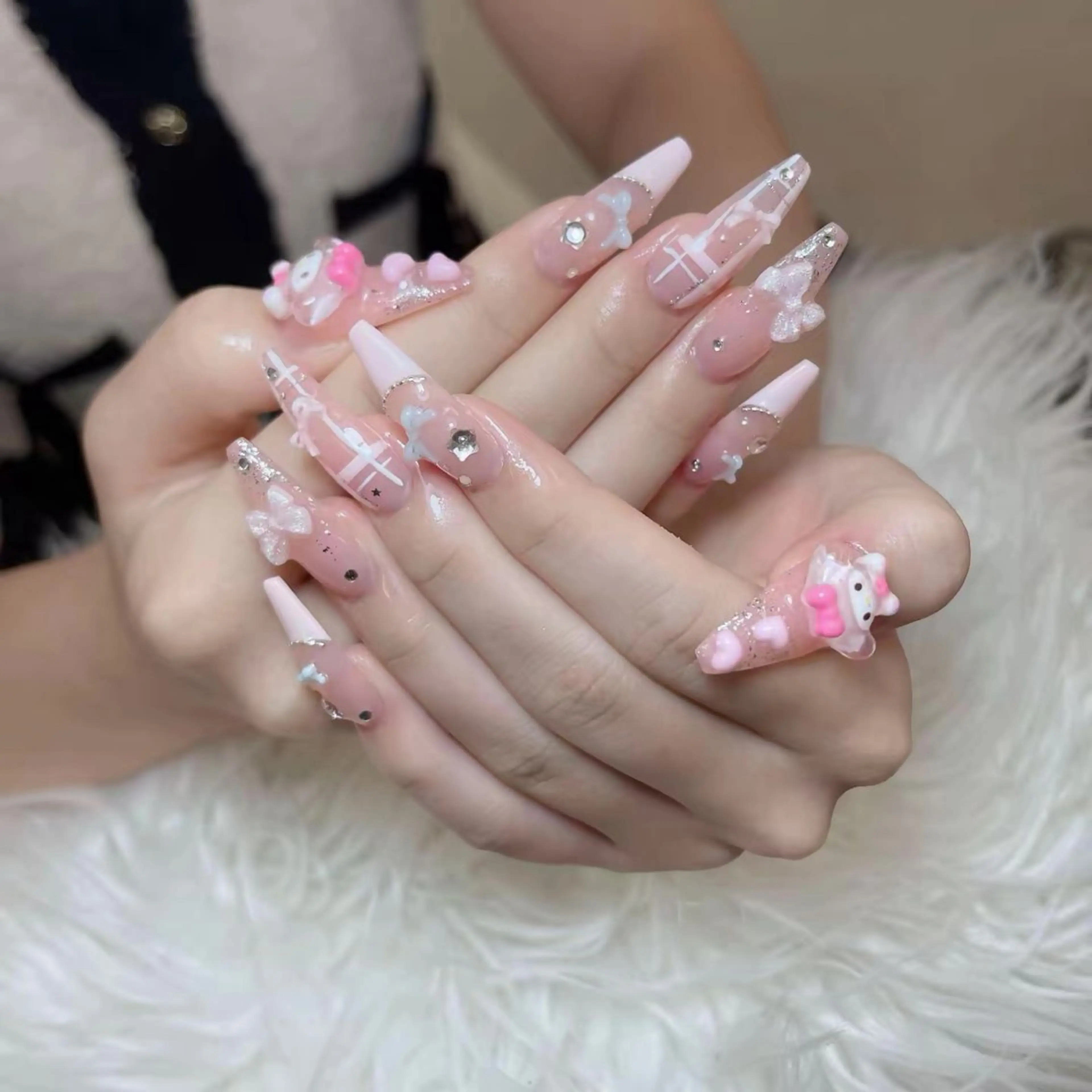 ネイル チークネイル フレンチネイル グラデーション キラキラネイル 韓国ネイル HIKARI HANA NAIL所属・HIKARIHANA NAILのネイルデザイン