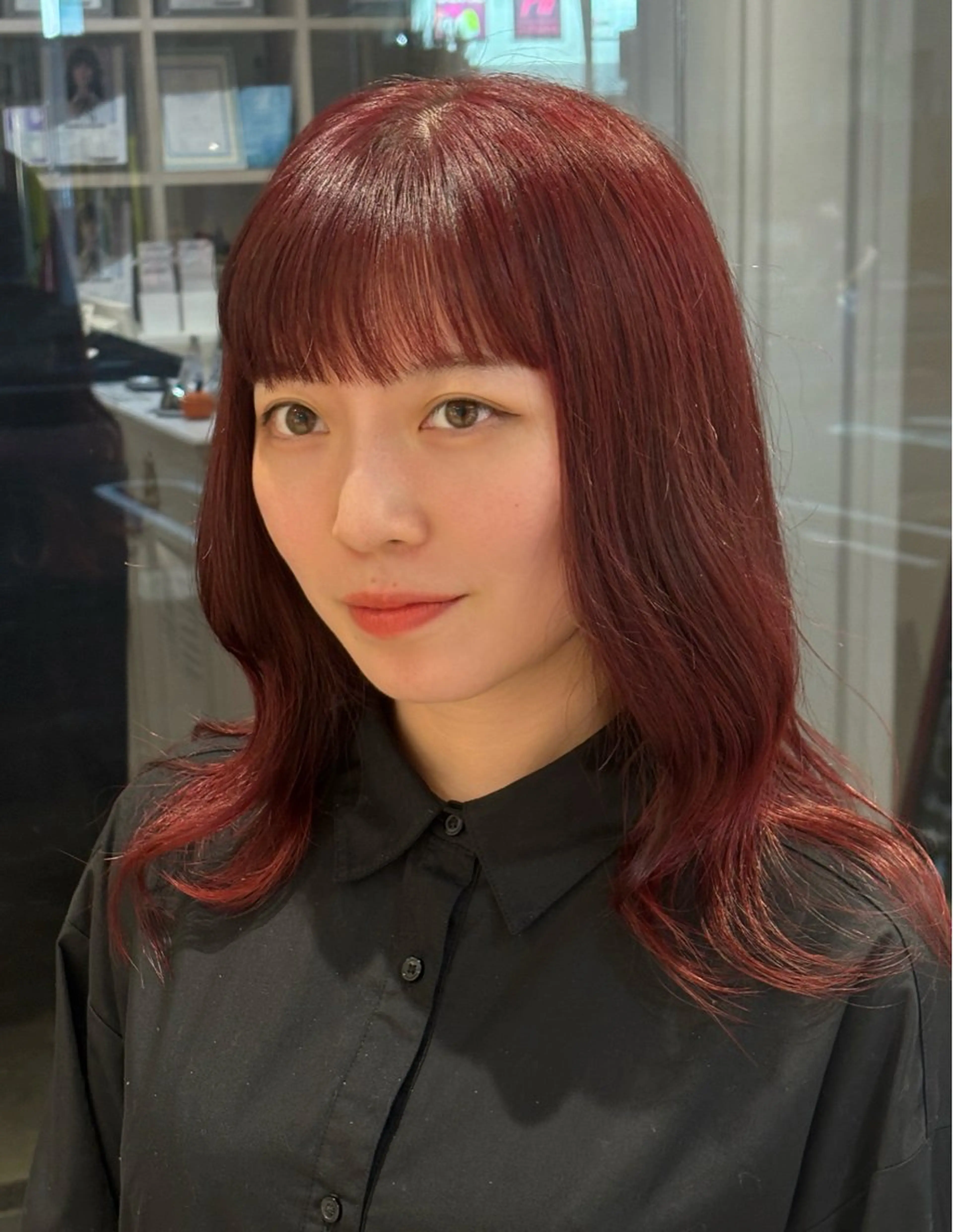 セミロング カラー レッドカラー カット/カラー/ パーマ新居見奈央のヘアスタイル
