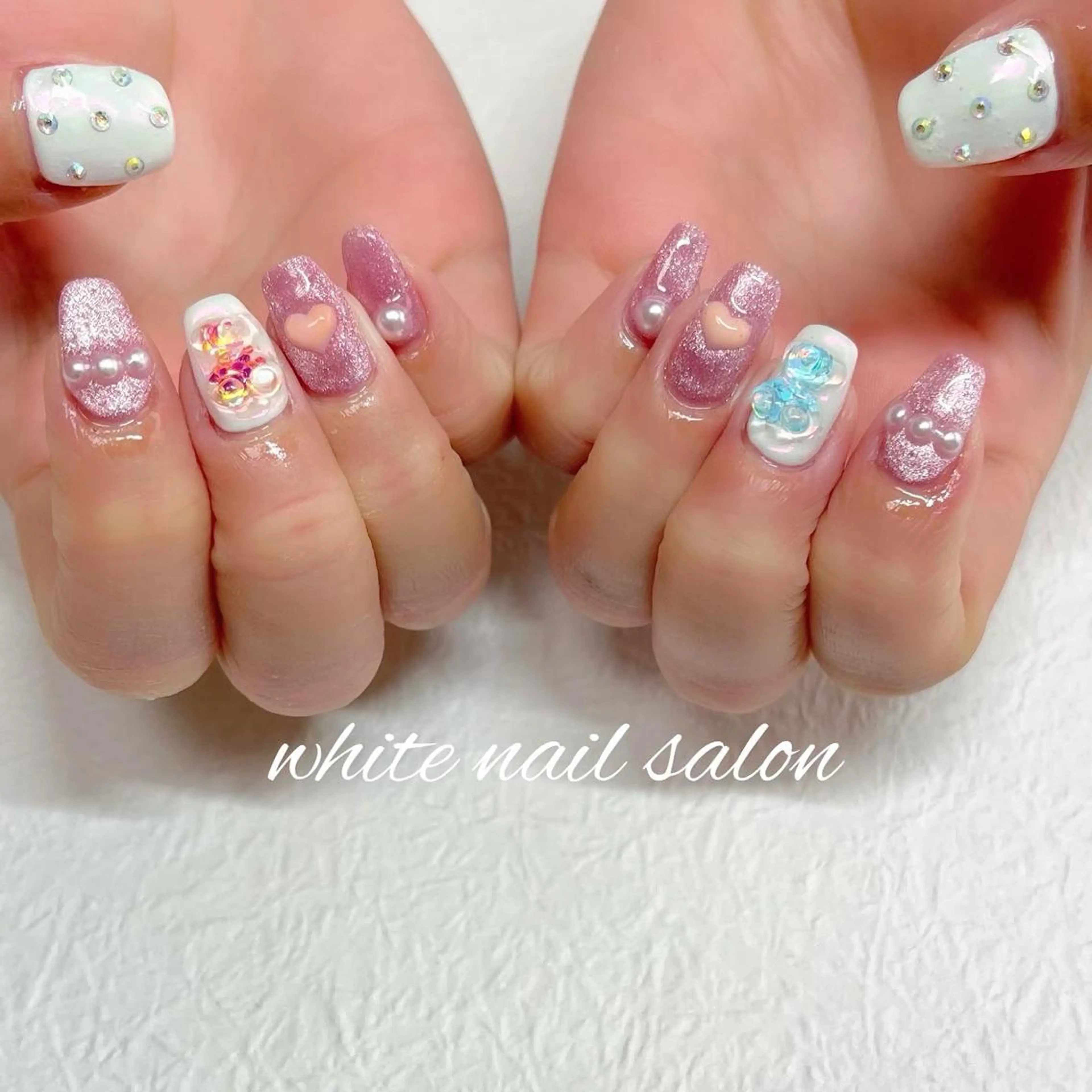 ネイル フットネイル ジェルネイル ハードジェル ラメ(グリッター) 持ち込み ハンドネイル white nail salonのネイルデザイン