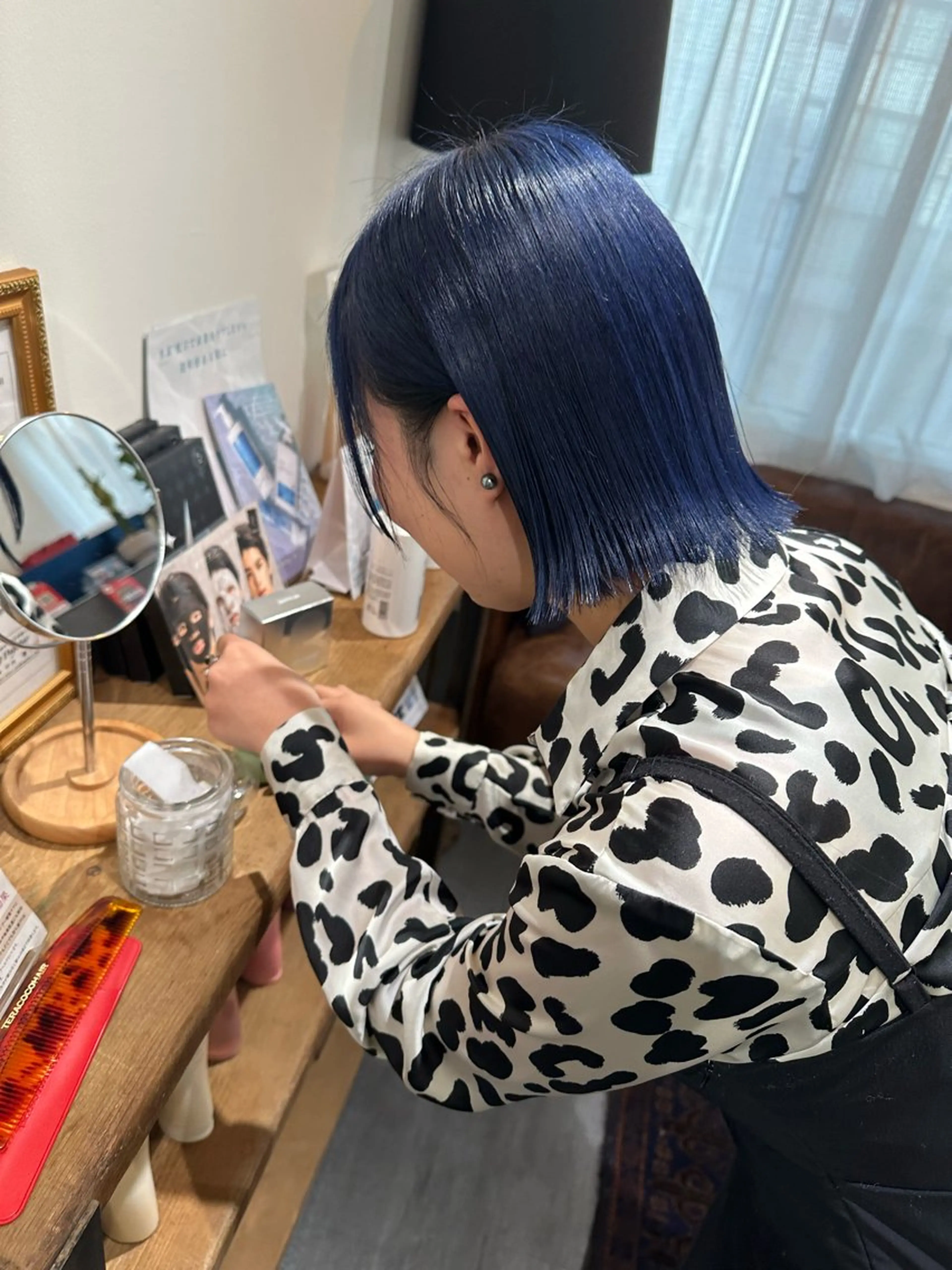 ミディアム カラー カット ヘアカラー トリートメント 梅田ハイトーン チダ ヒナノのヘアスタイル