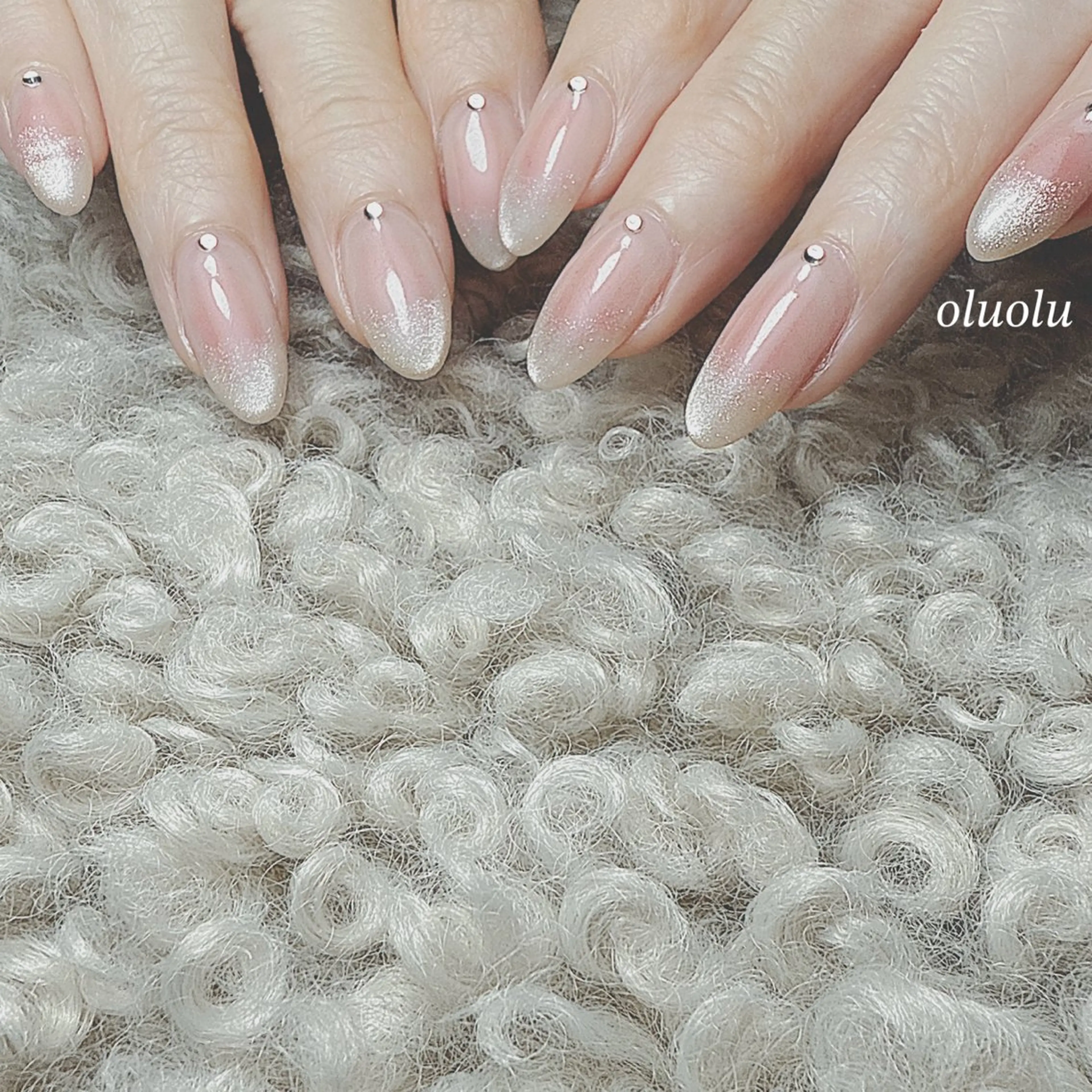 ネイル チークネイル マグネットネイル ハンドネイル 大村 紬華のネイルデザイン