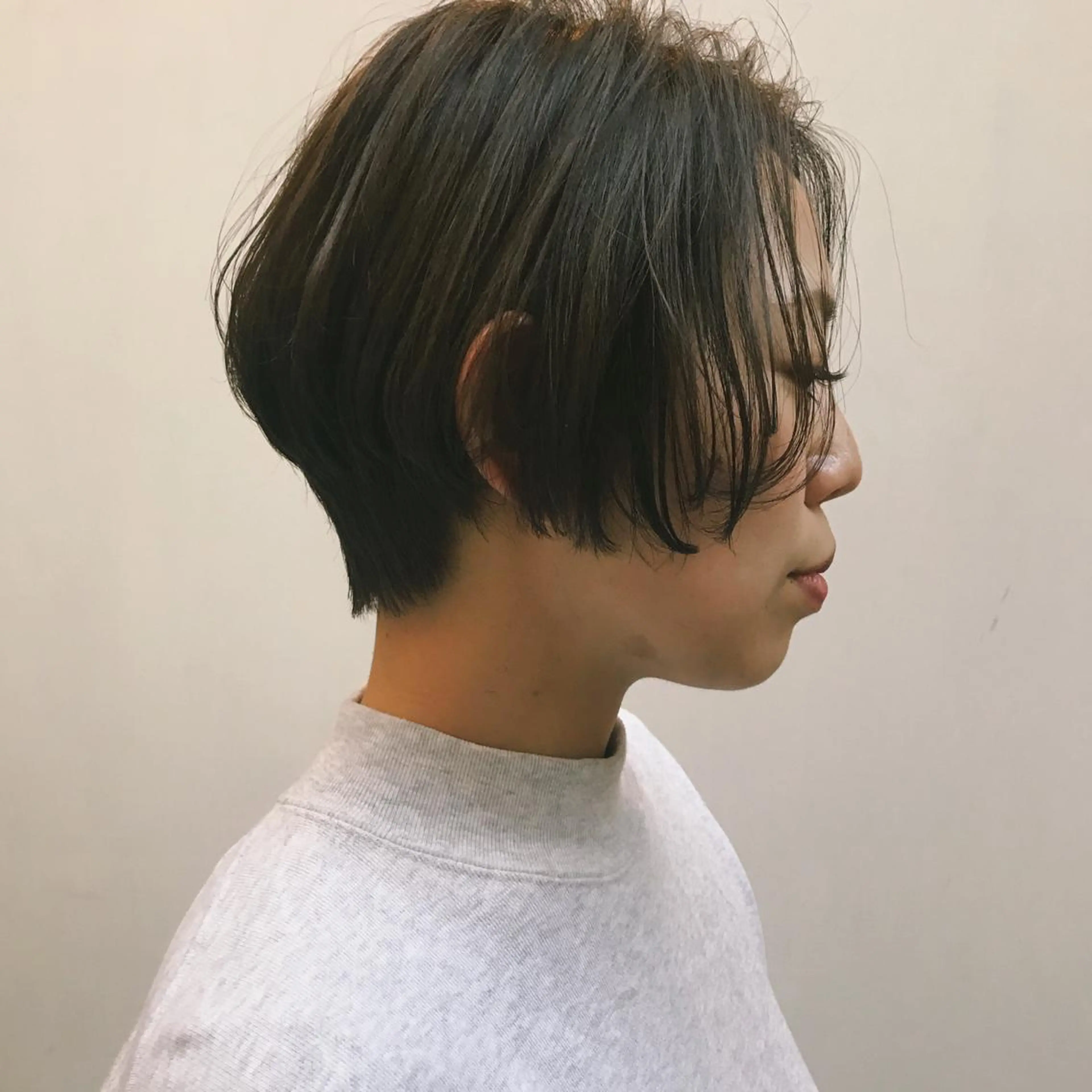 ショート カラー 日々所属・谷 大地のヘアスタイル