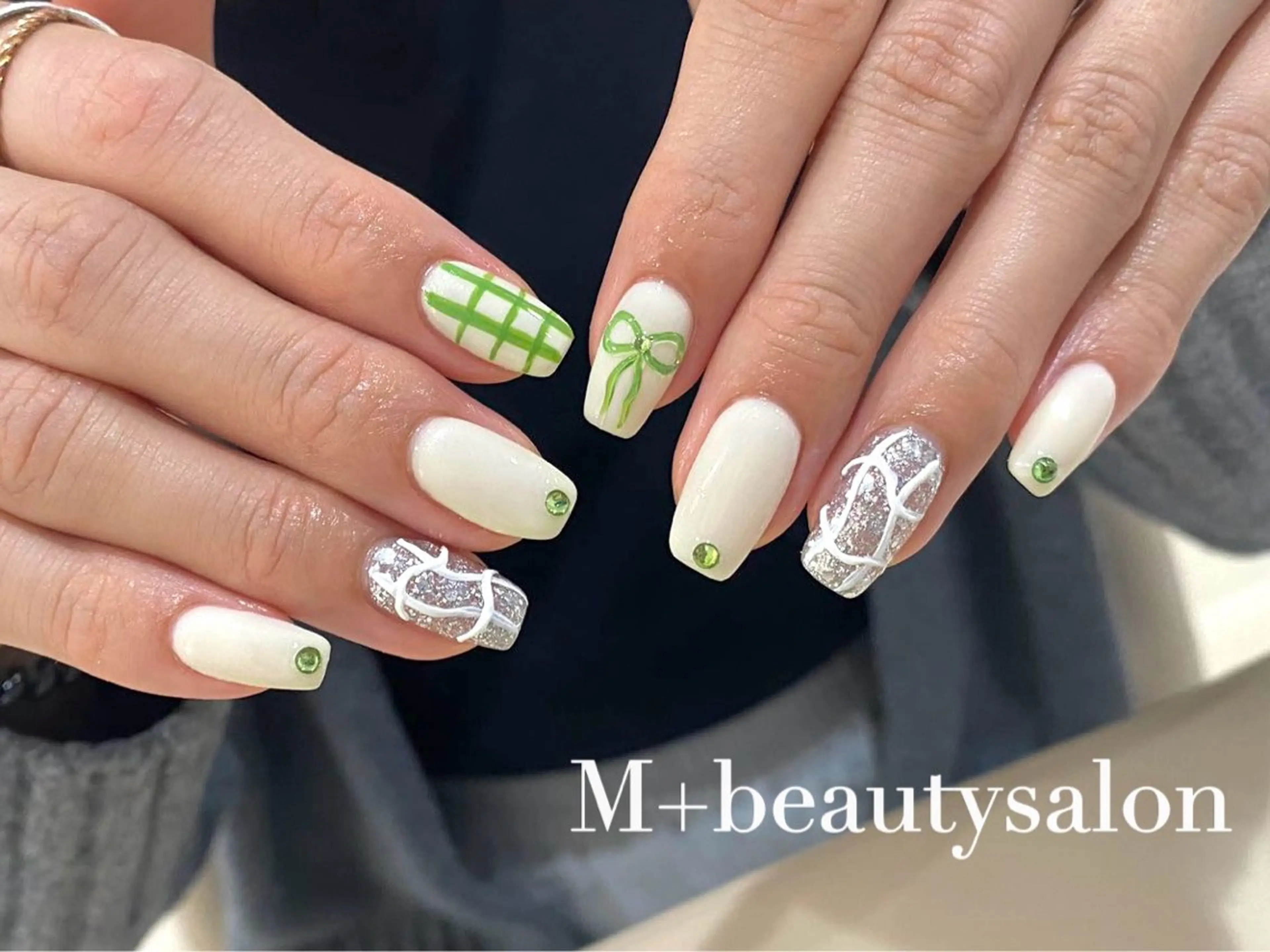 ネイル M+  Beauty Salonのネイルデザイン