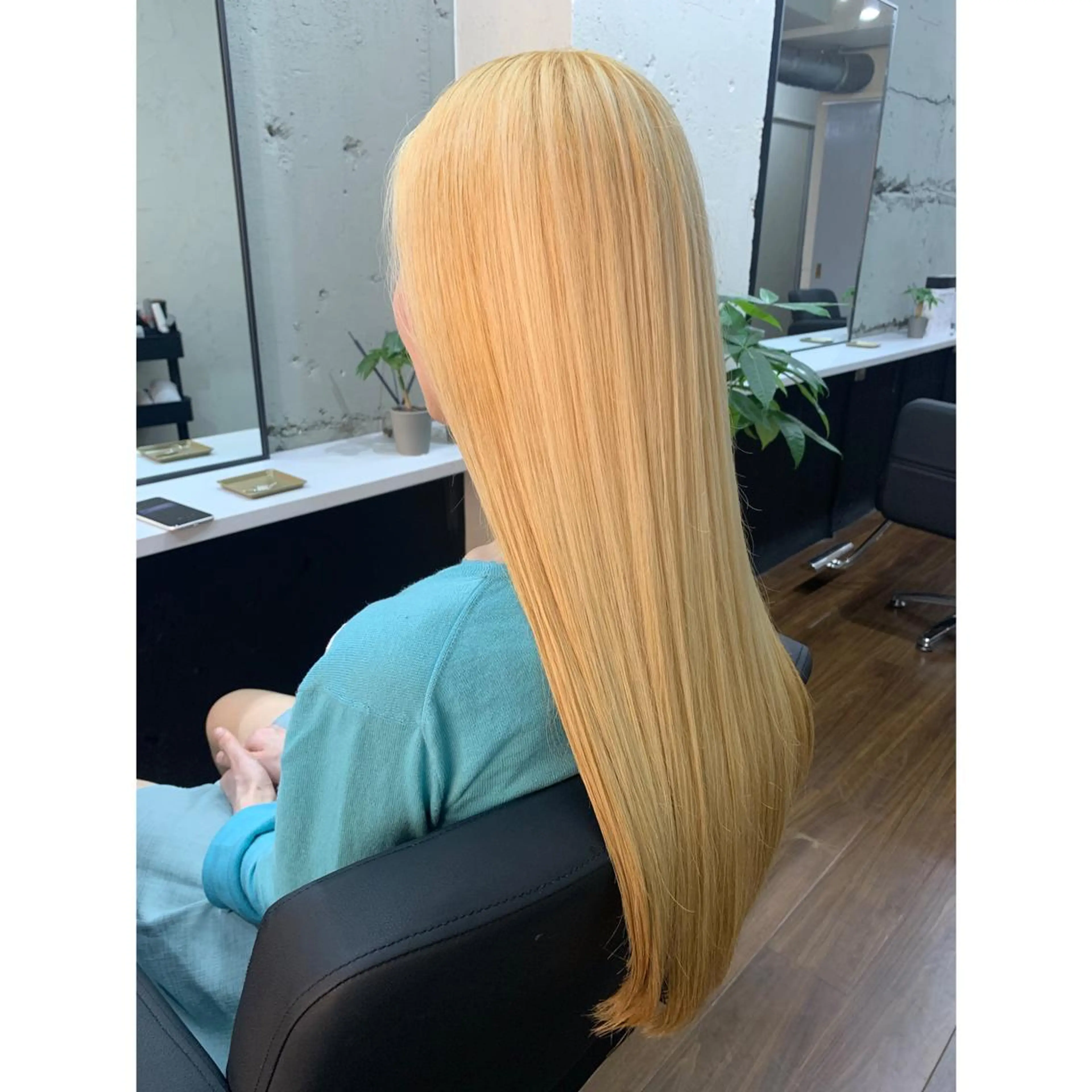 ロング 髪質改善専門　酸性ス トレート　縮毛矯正のヘアスタイル