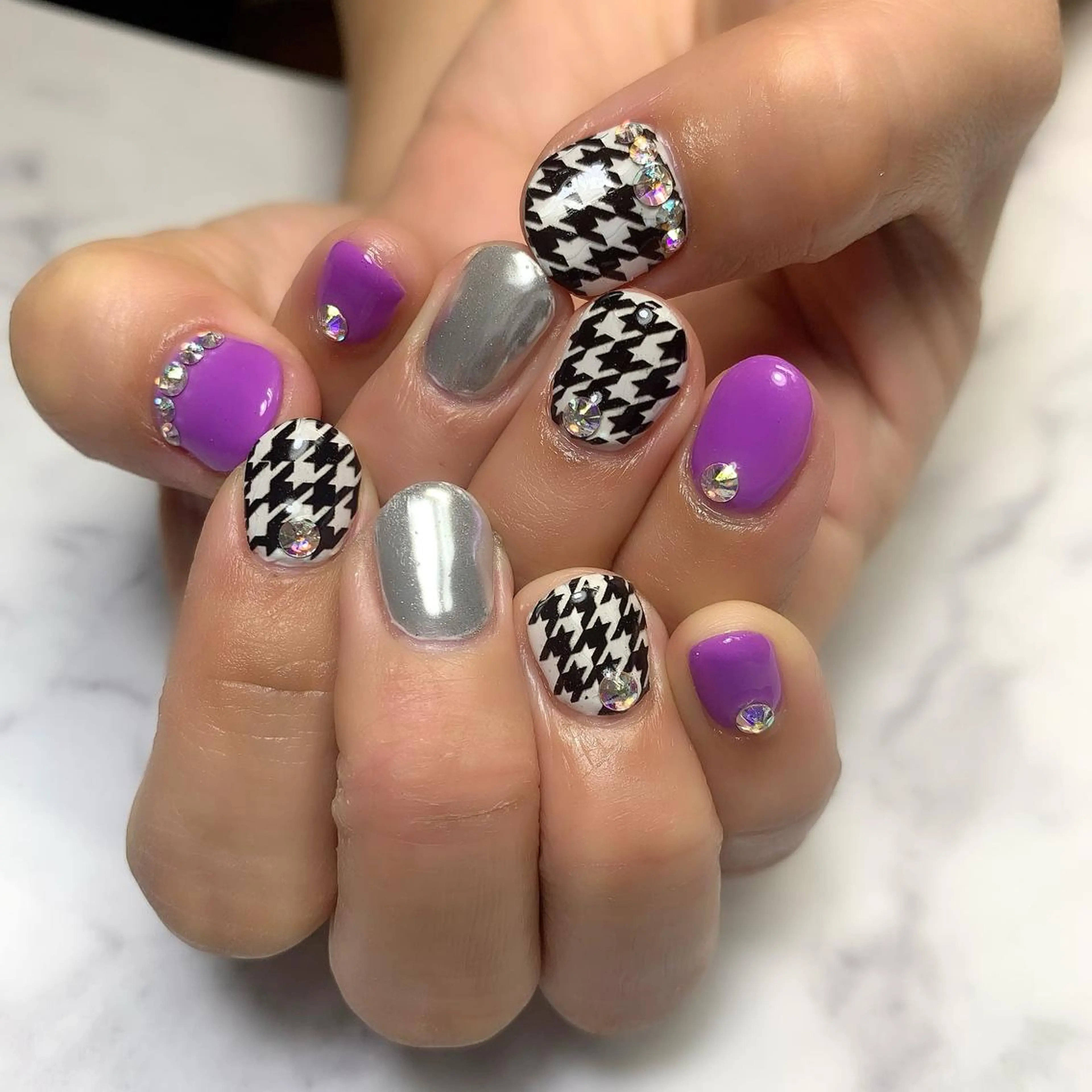 ネイル es nailのネイルデザイン