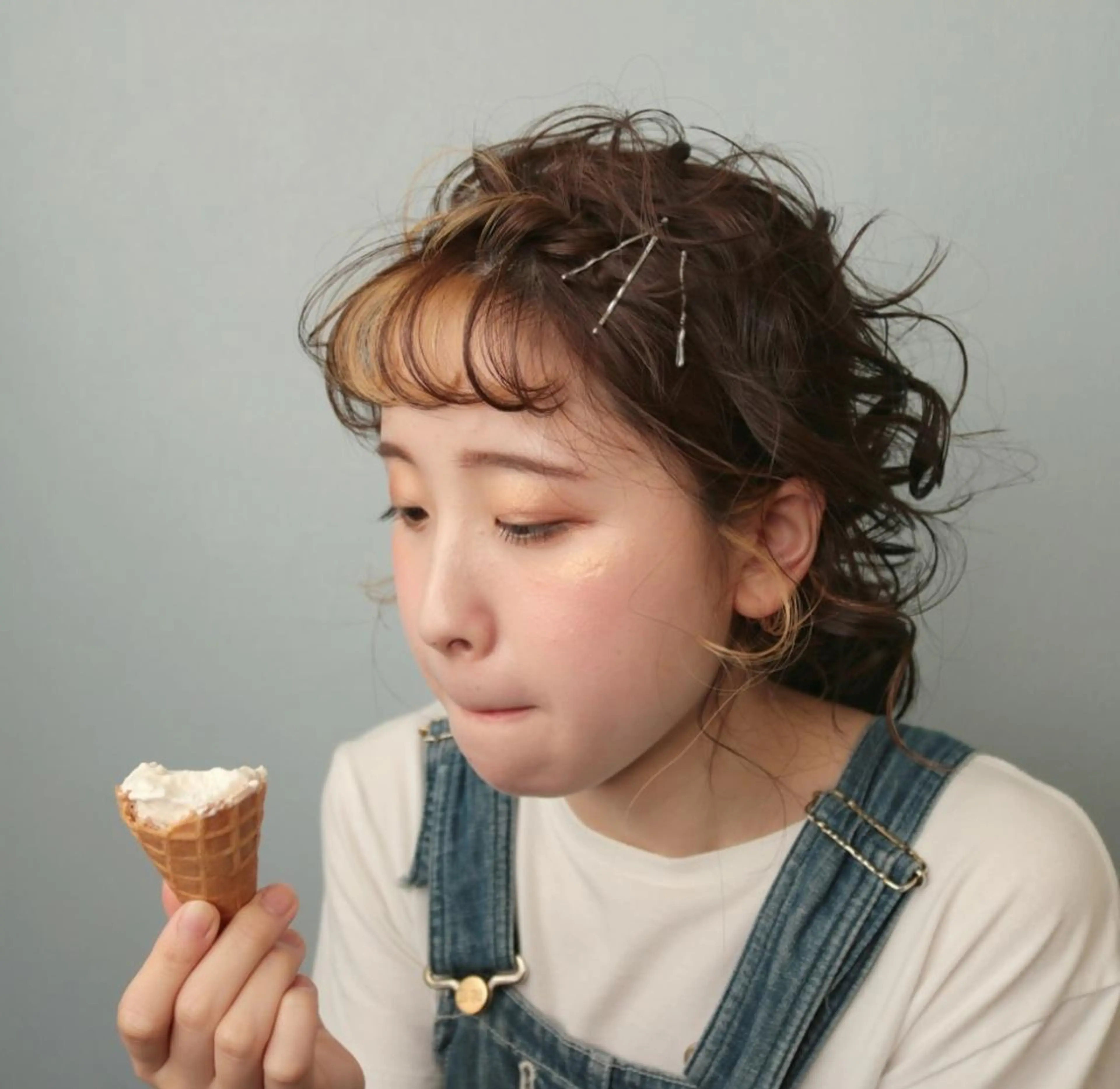 ミディアム ヘアアレンジ カット ヘアカラー R'well所属・はばすみれ🎀ﾈｲﾙ 光ﾌｪｲｼｬﾙ ﾍｱのネイルデザイン