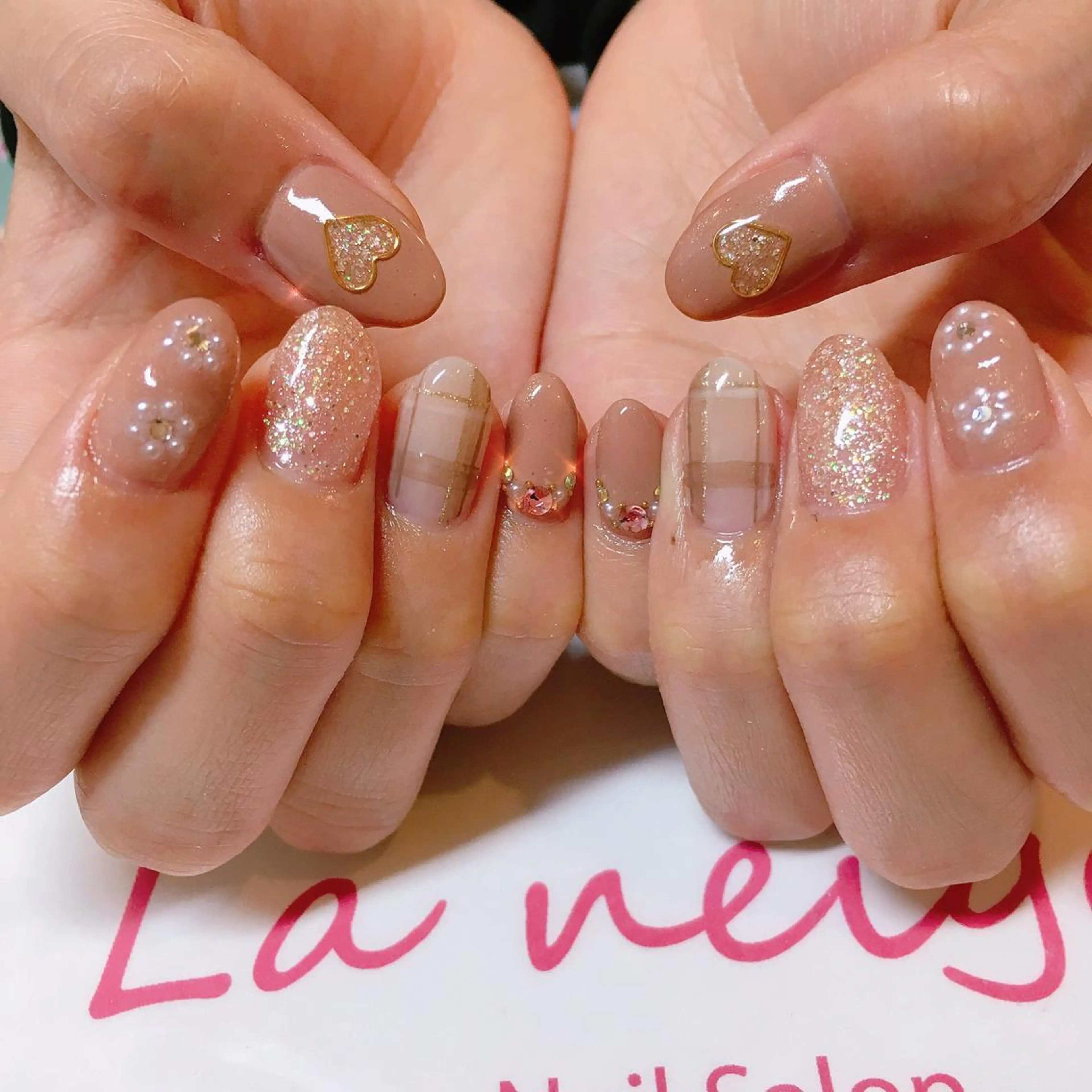 ネイル La neige* yuki 🥯🍑のネイルデザイン