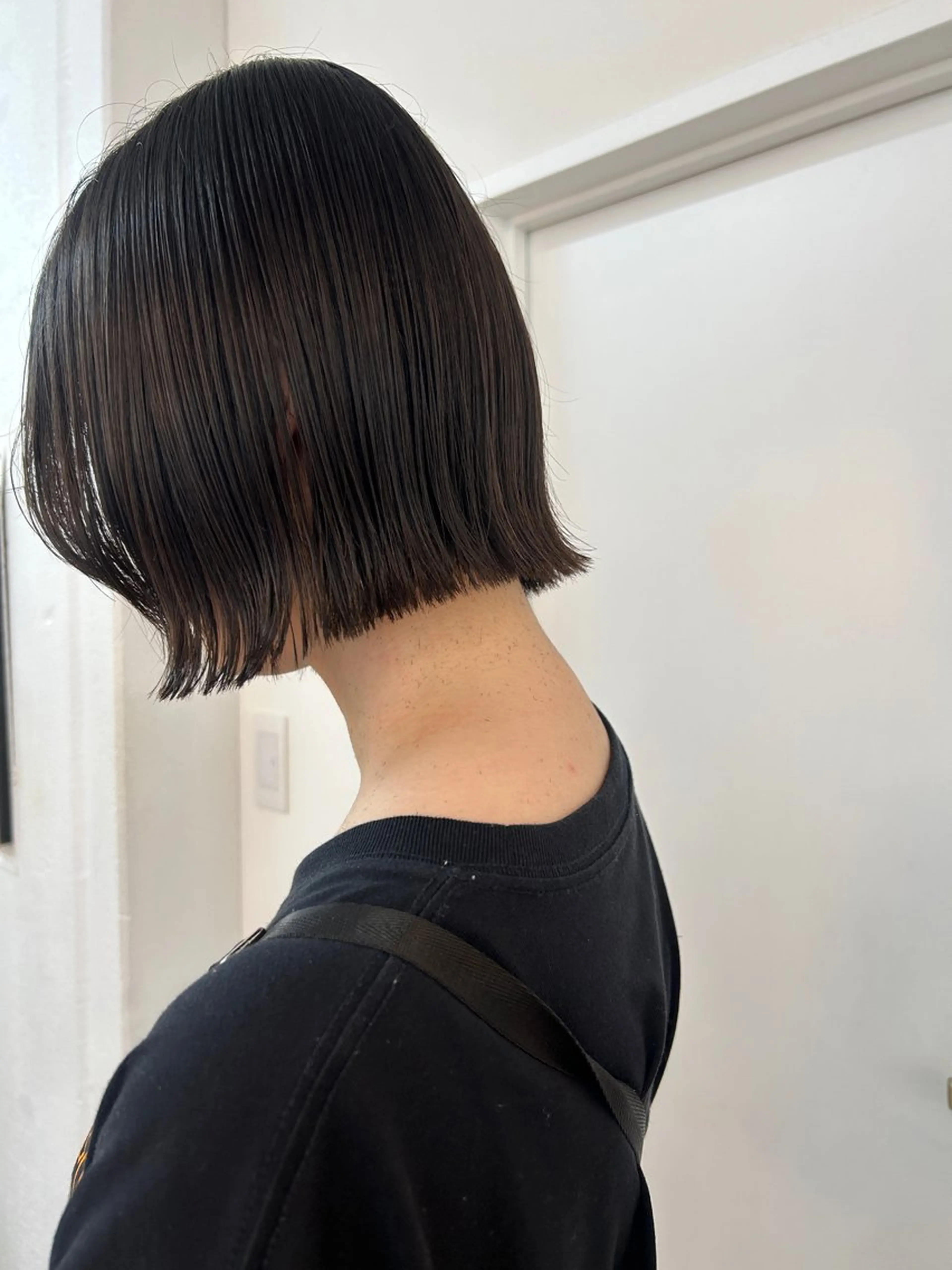 ショート レイヤーカット/ 透明感カラーmikuのヘアスタイル