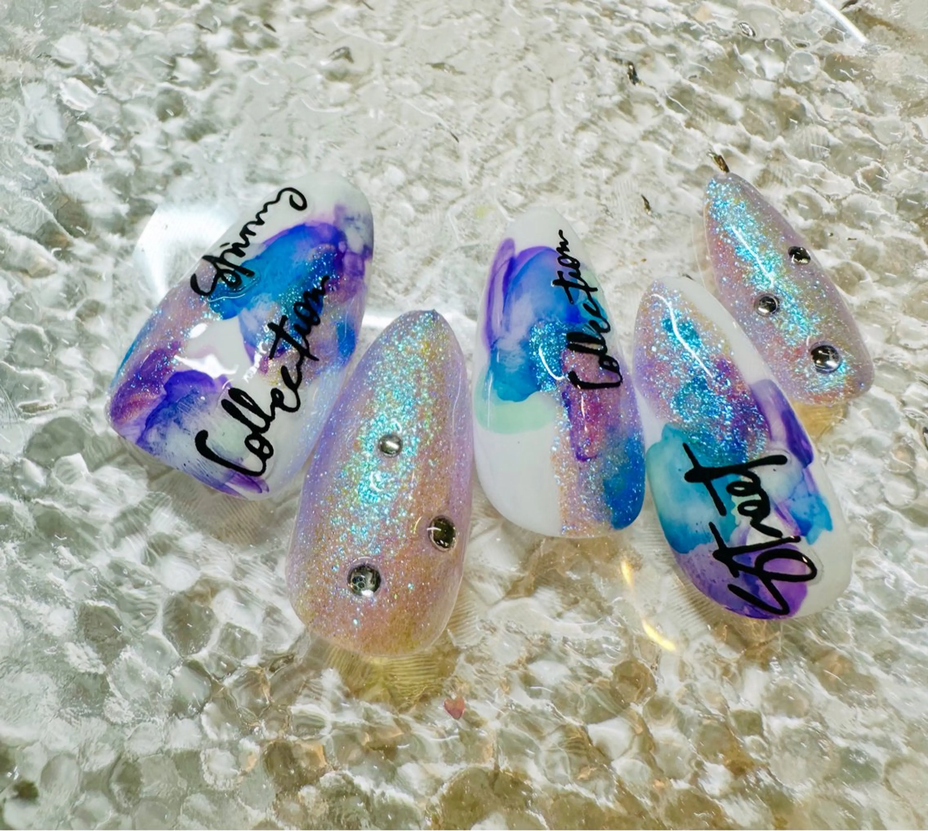 ネイル アートネイル オーロラネイル マグネットネイル マットネイル オフィスネイル ネイルサロンエレノア所属・田端 笑理菜のネイルデザイン