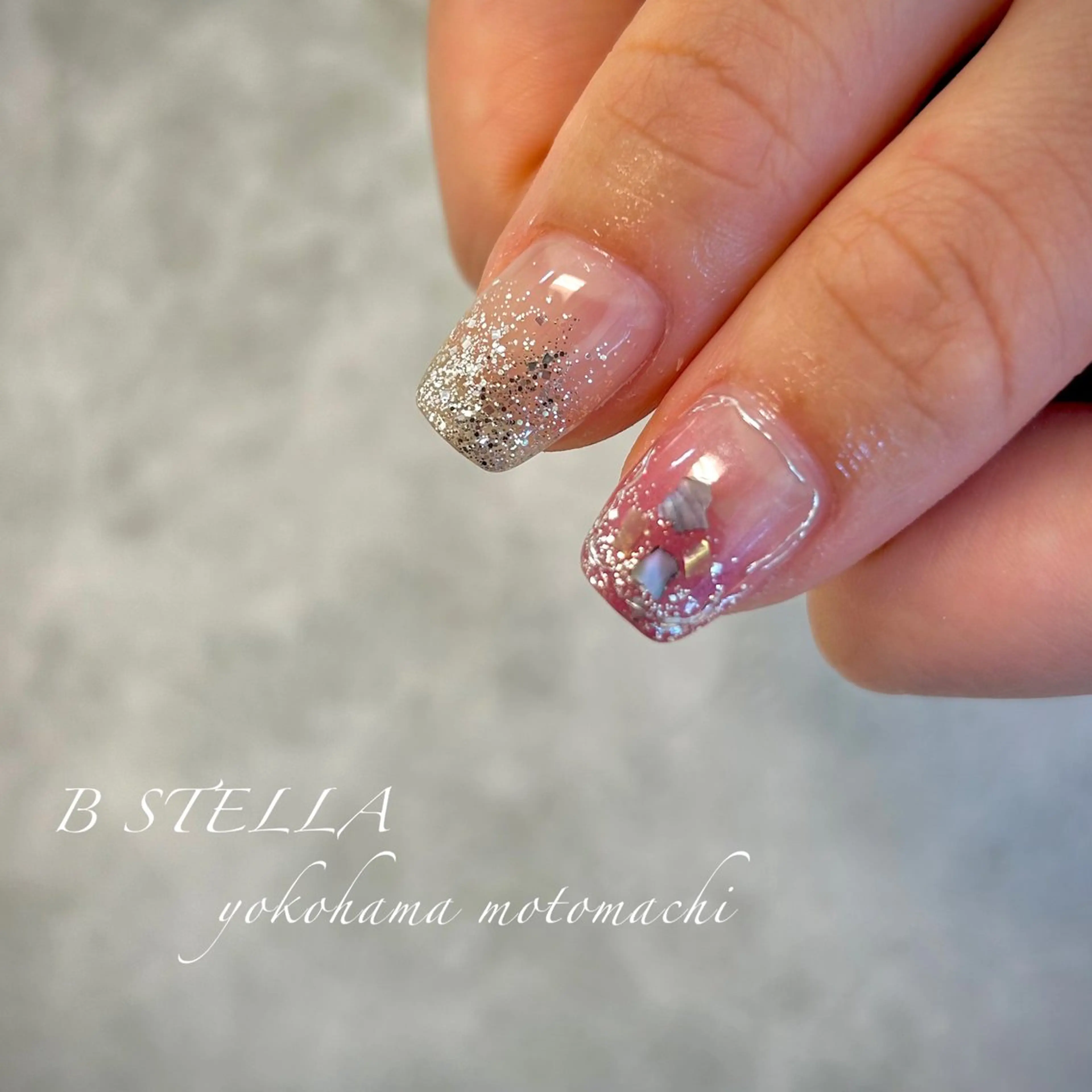 ネイル グラデーション ラメ(グリッター) ラメグラデーション ミラーネイル シンプルネイル ハンドネイル B☆STELLA SUNAKAWAのネイルデザイン