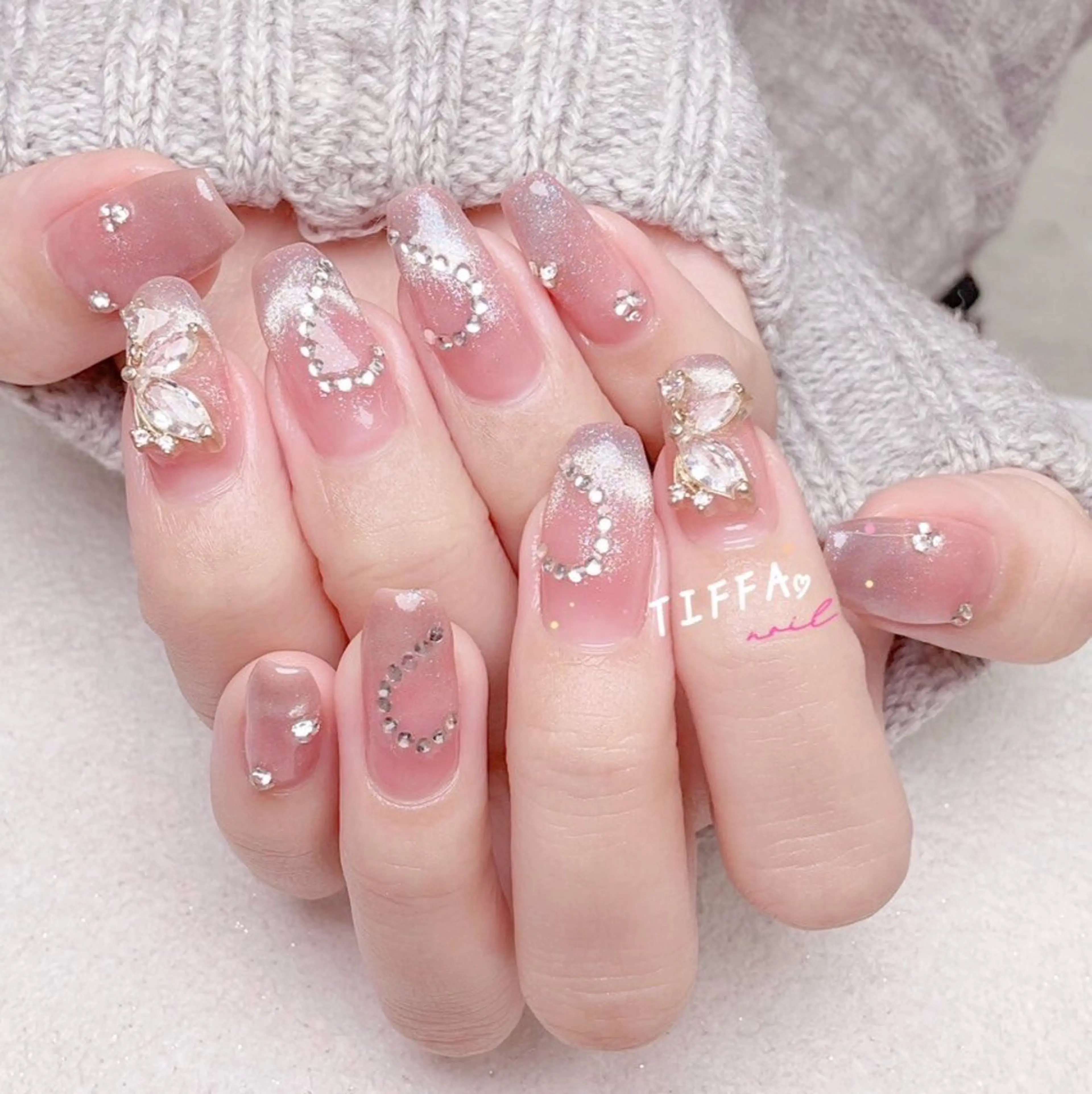 【人気】チークネイル￥6980/チークマグネット￥7980の写真