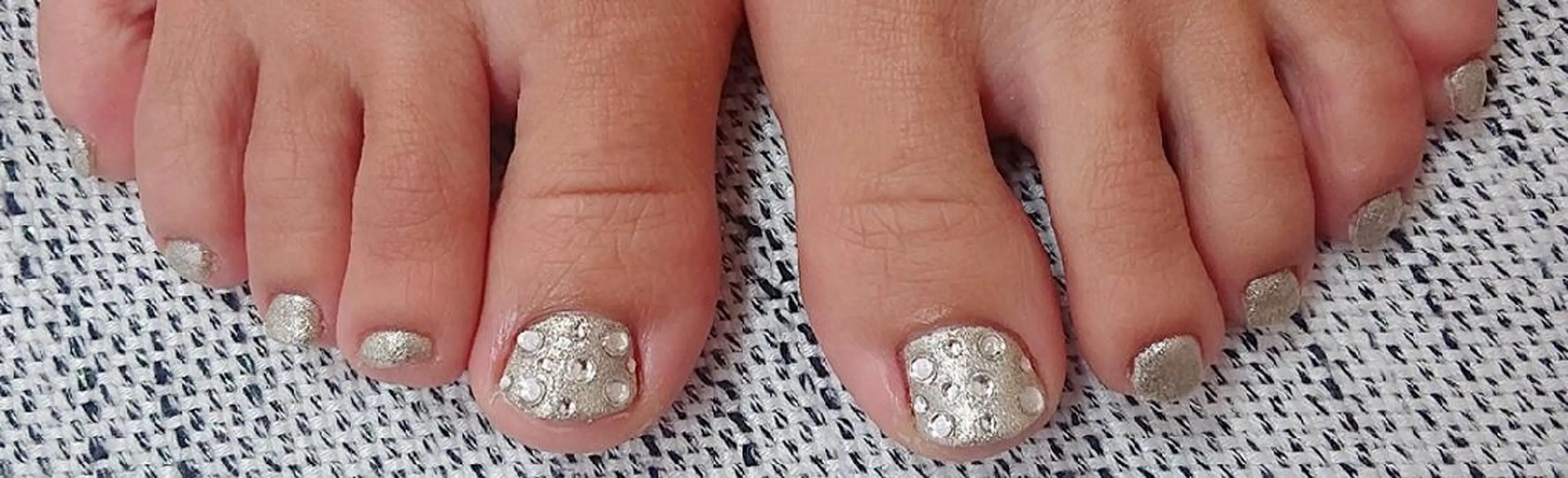 ネイル 🍒当日もOK🍒 𝑳𝑼𝑵𝑨花井のネイルデザイン