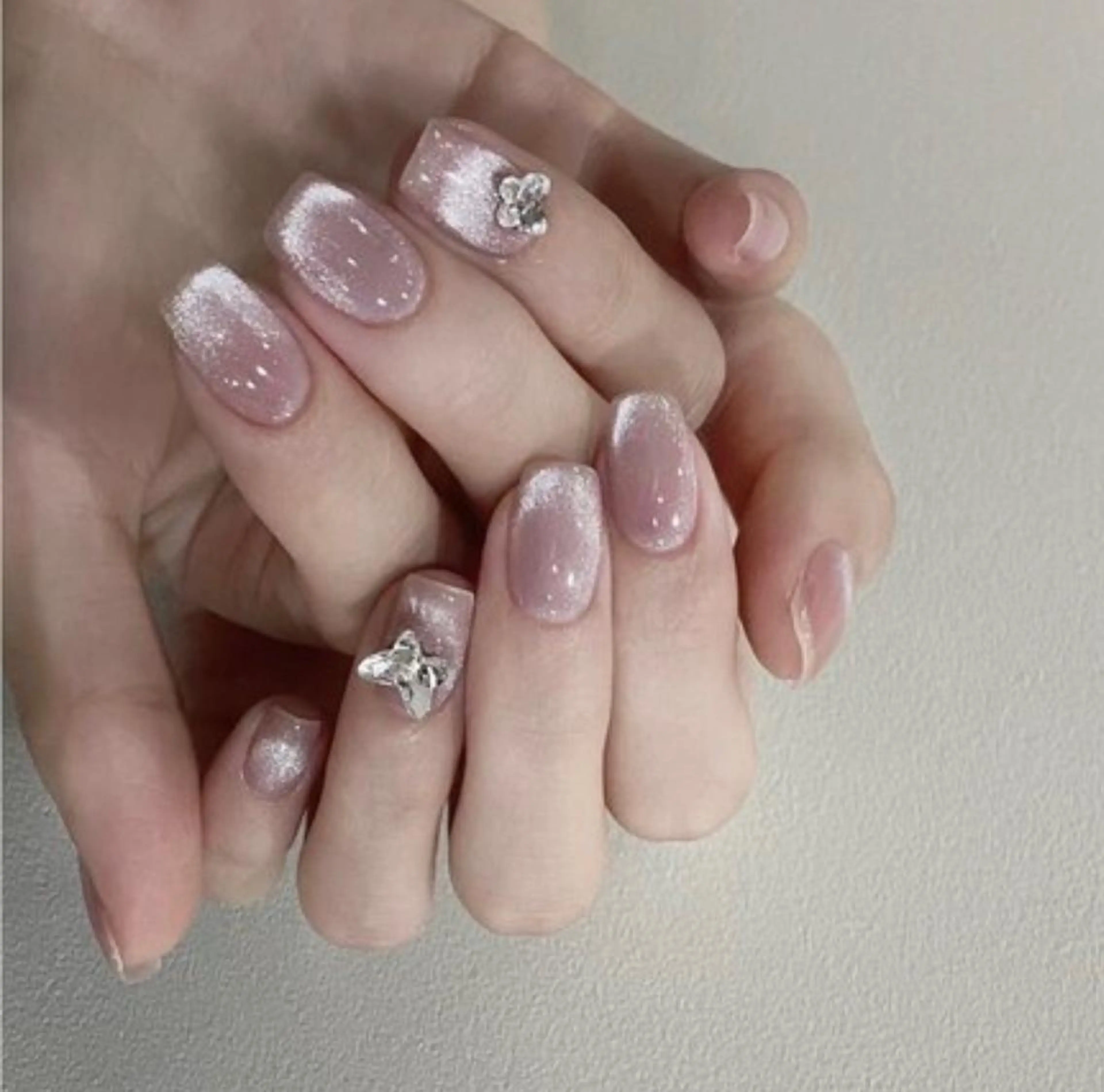 ネイル ishiro 🍂のネイルデザイン