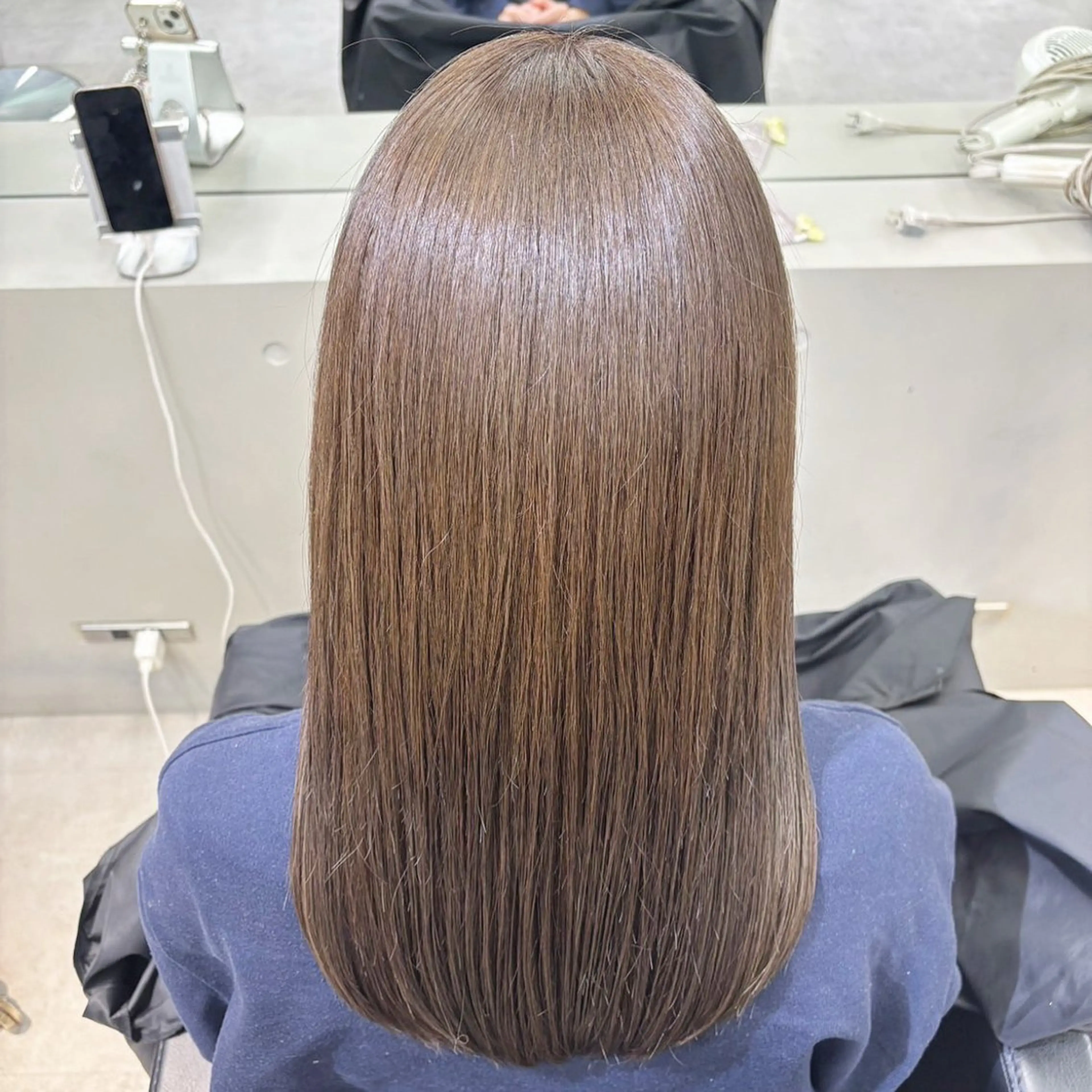 セミロング カラー ベージュカラー ブリーチ ダブルカラー ブリーチなしカラー オリーブベージュ ボブ/プツッとボブ/ 暖色カラー/モエのヘアスタイル