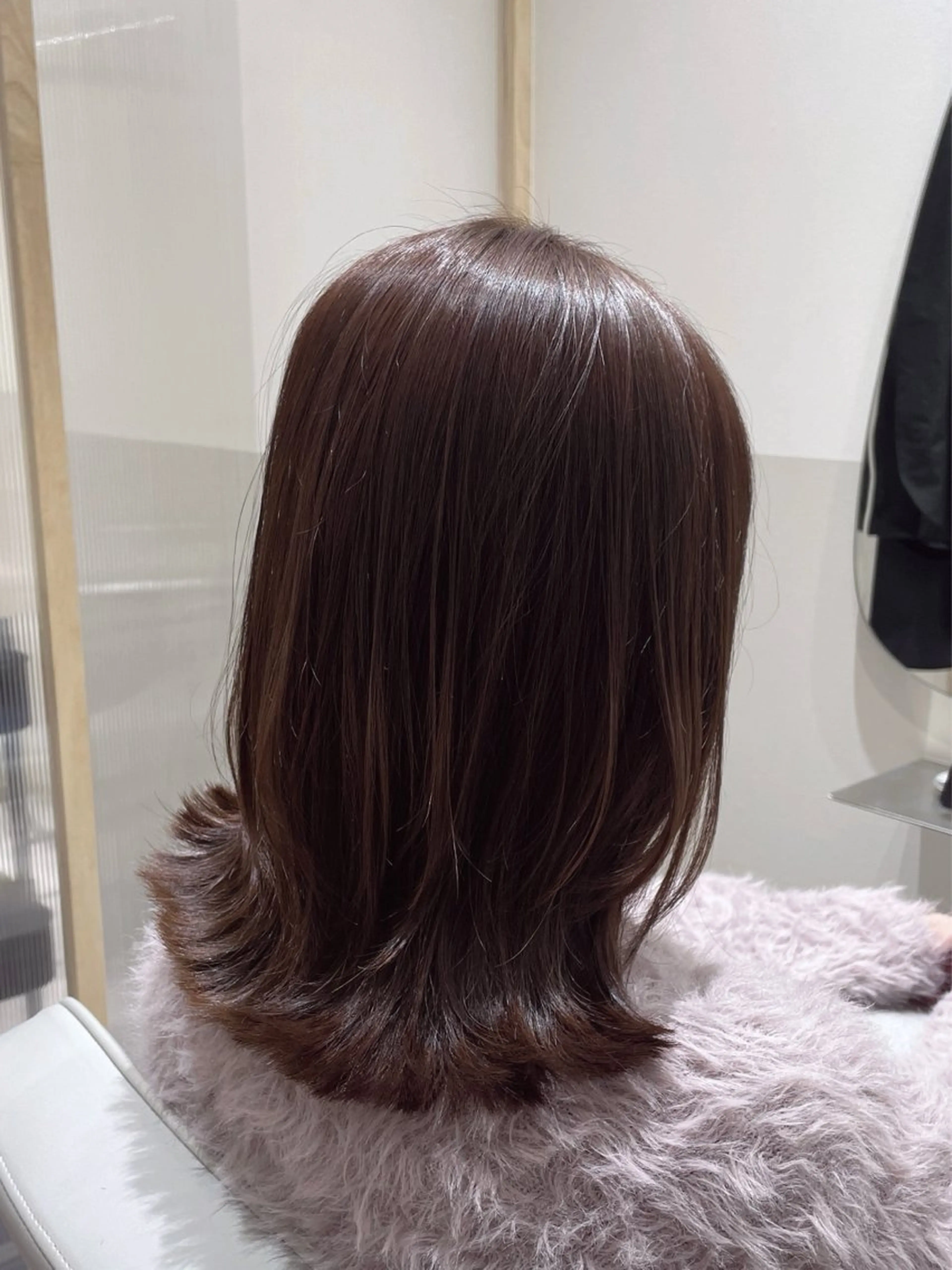 ミディアム カラー 透明感カラー グレージュ ピンクカラー レイヤーカット 外ハネヘア カット ヘアカラー Zina 浦安所属・髪質改善✨Zina浦 安/個室🌈YUKIのヘアスタイル