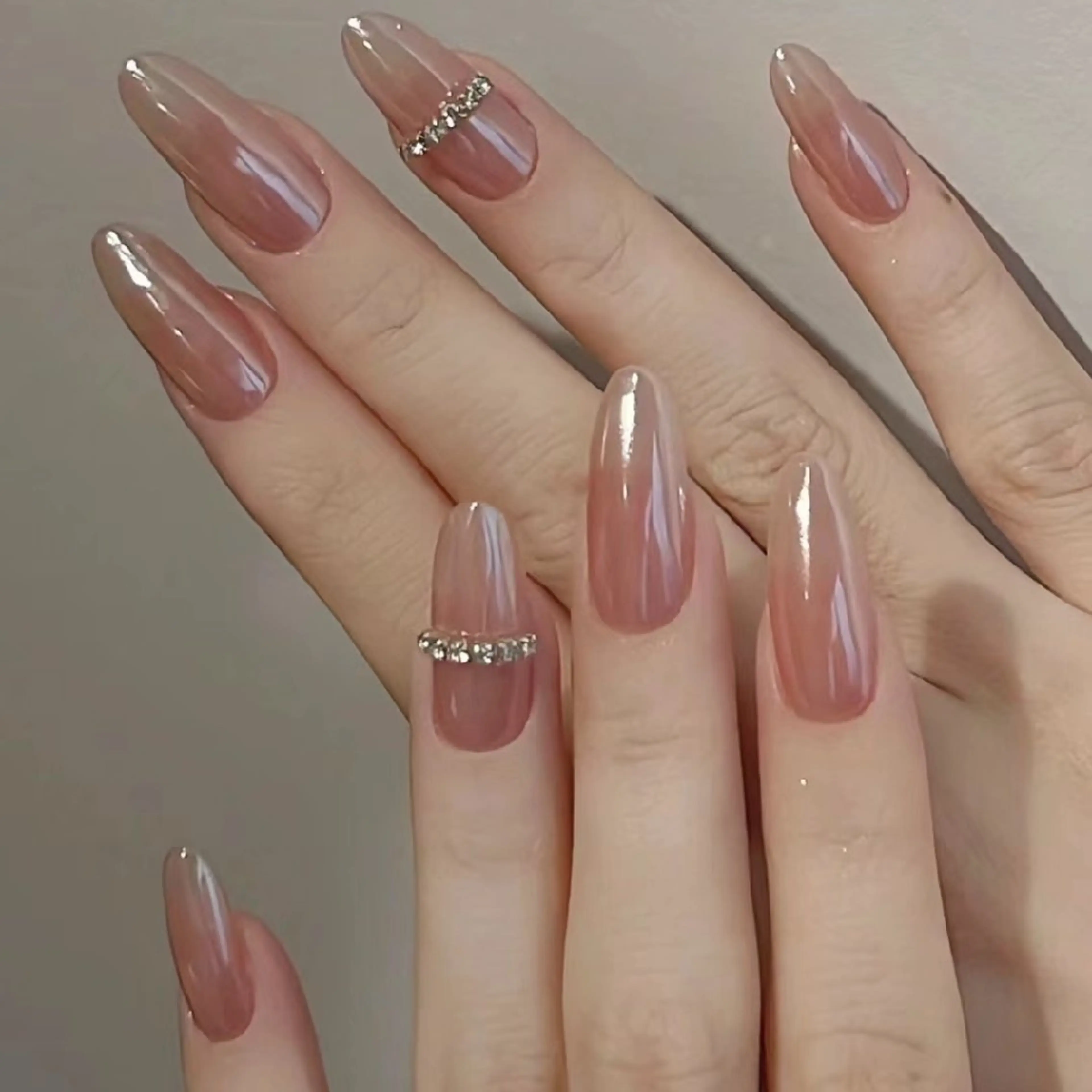 ネイル ハンドネイル ネイリストゆか💅 長さだし、深爪矯正のネイルデザイン