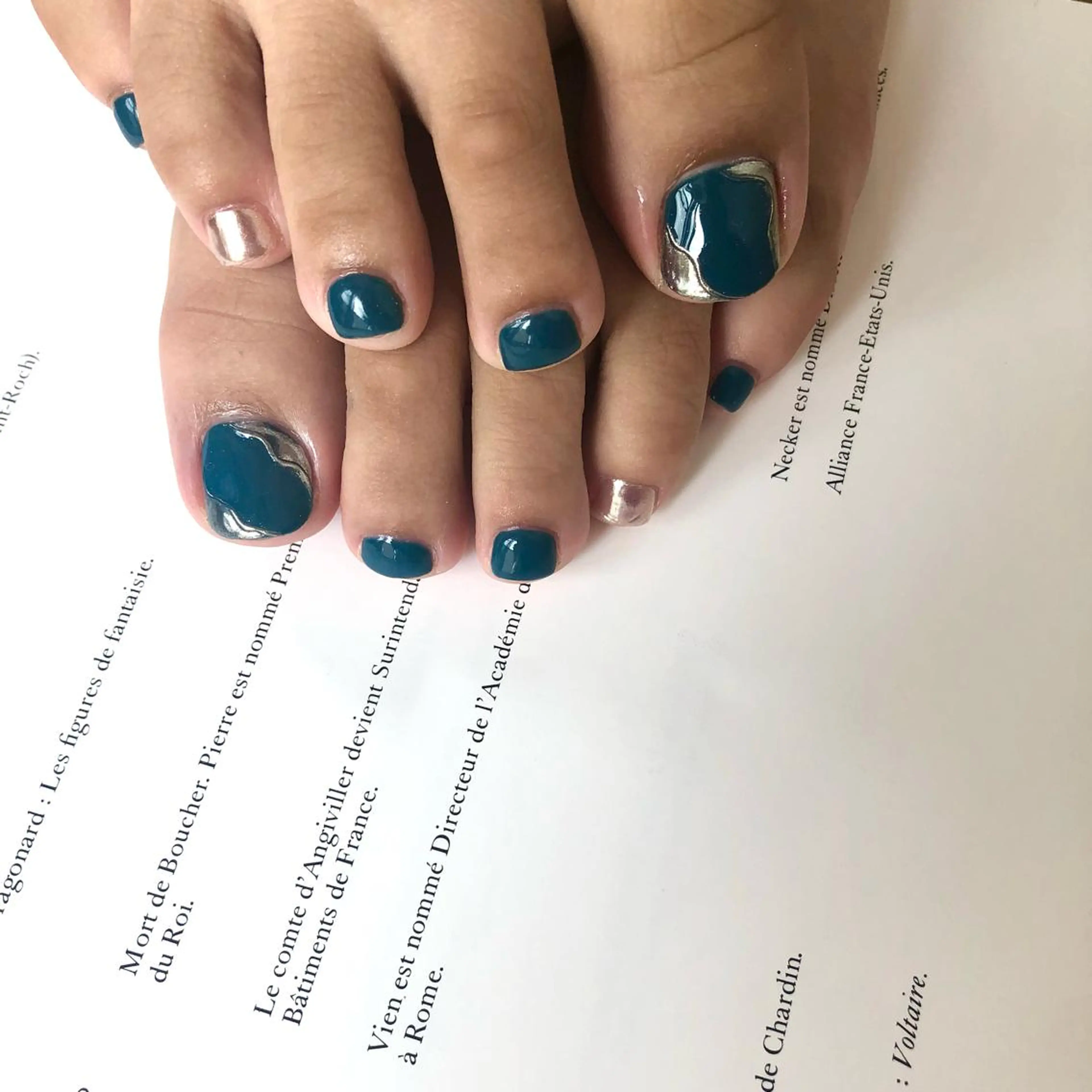 ネイル 黒葛原 めぐみのネイルデザイン