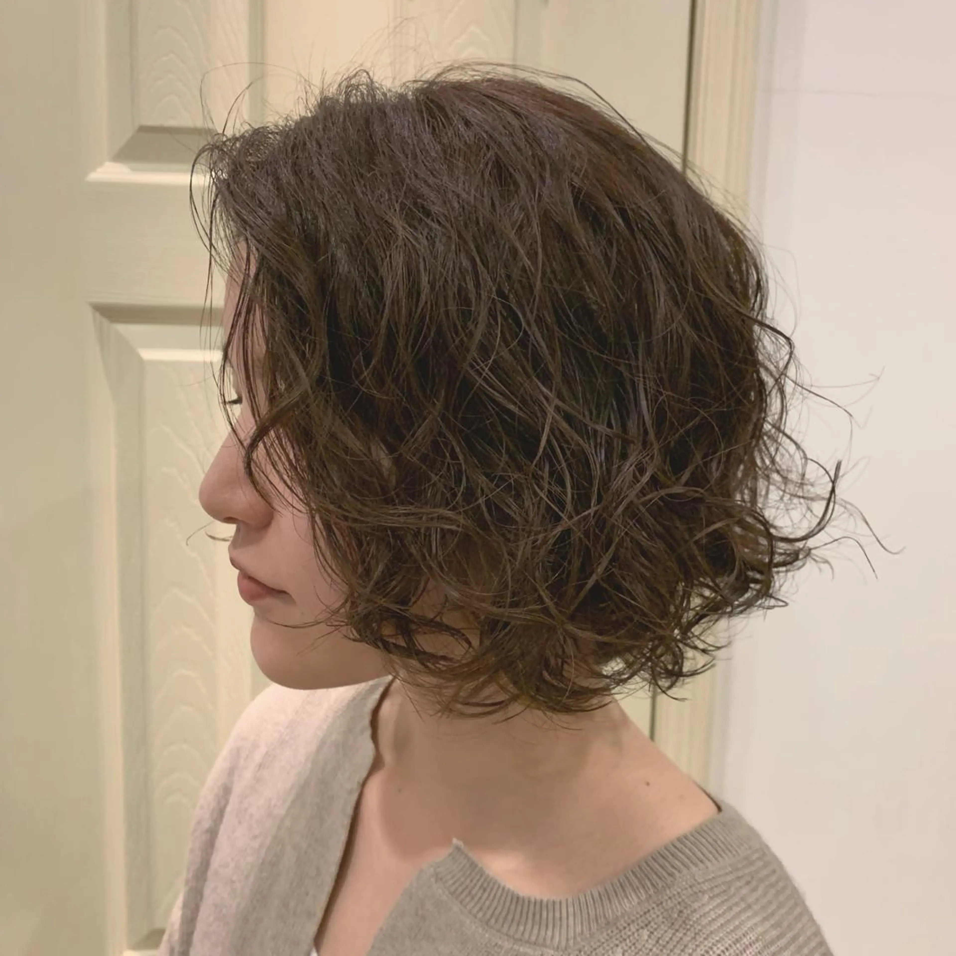 ショート カラー パーマ hub hair レイヤー/透明感のヘアスタイル