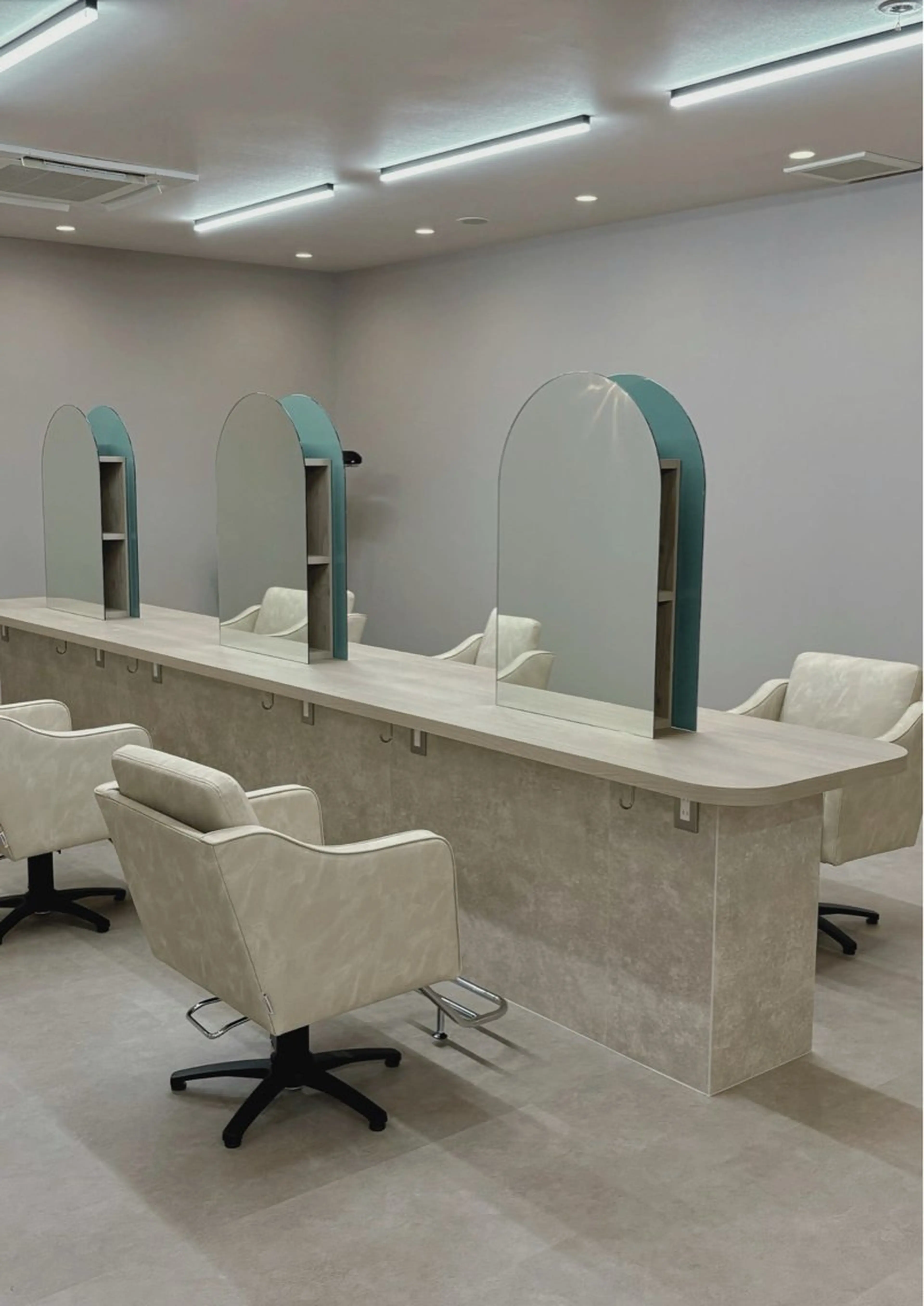 カイト/透明感カラー /メンズヘアのヘアスタイル