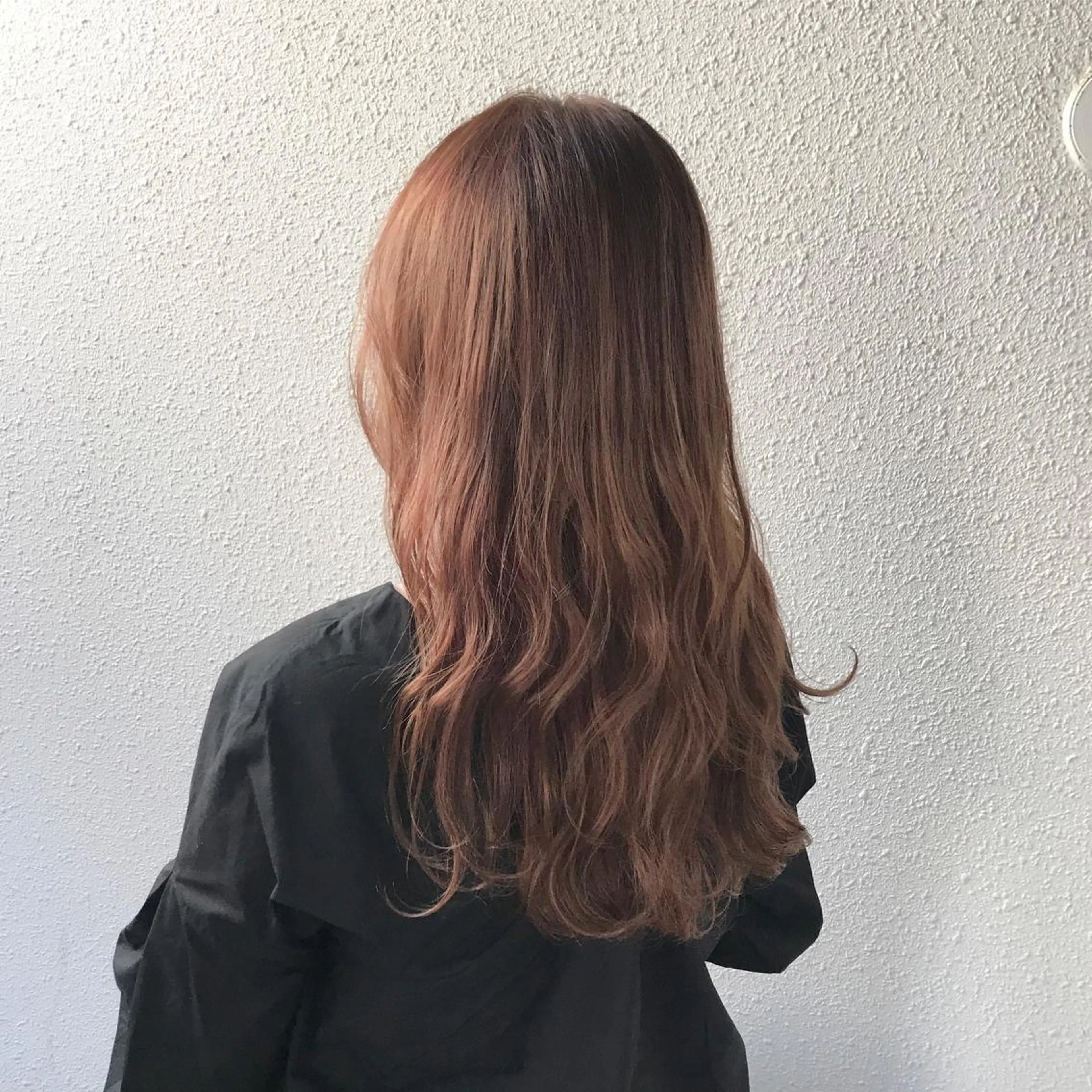 セミロング カラー ベージュカラー ブリーチ グラデーションカラー ハイライトカラー ピンクカラー インナーカラー/天神 ブリーチ/吉田のヘアスタイル