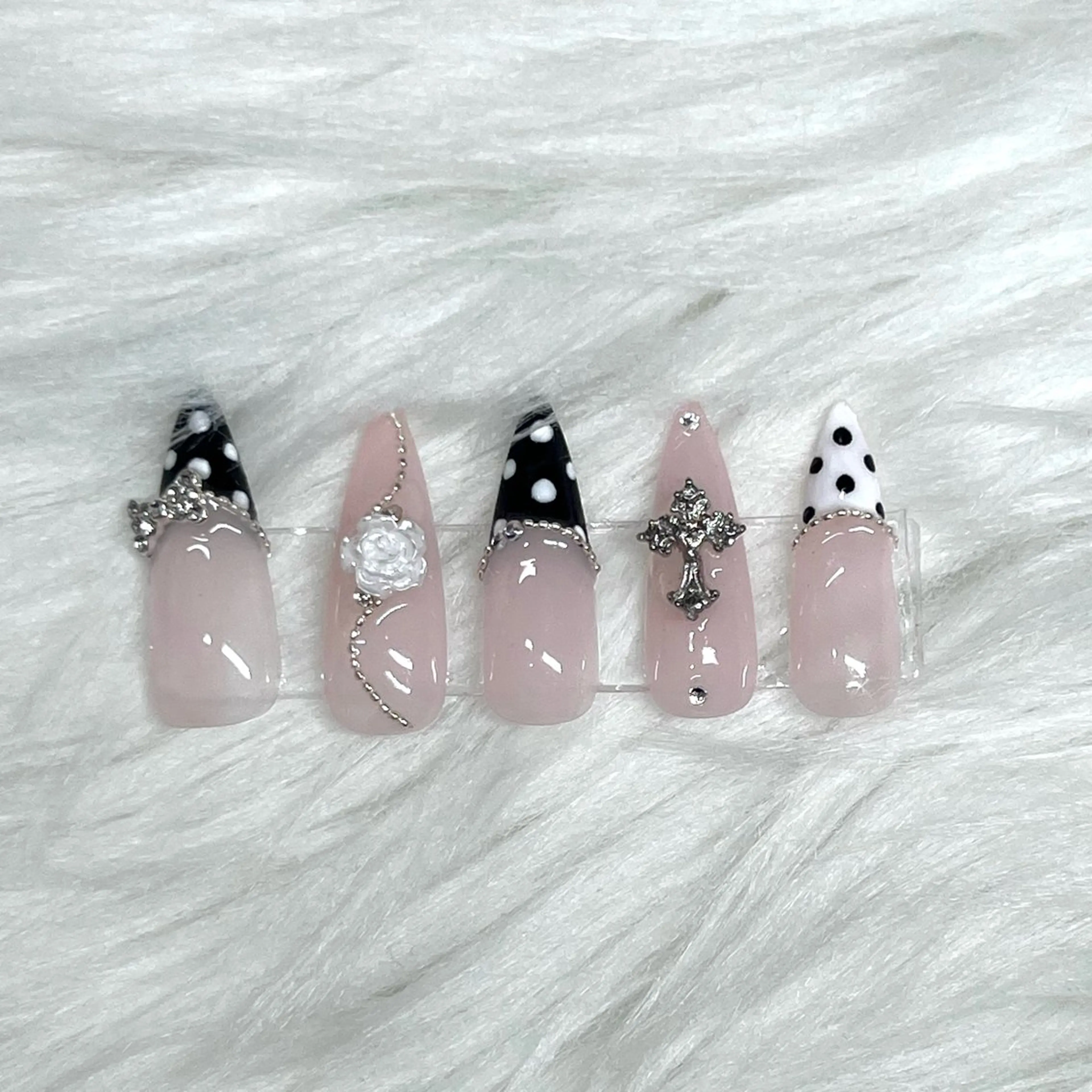 ネイル ハンドネイル petit ange nail所属・MOMOKA ★池袋nailのネイルデザイン