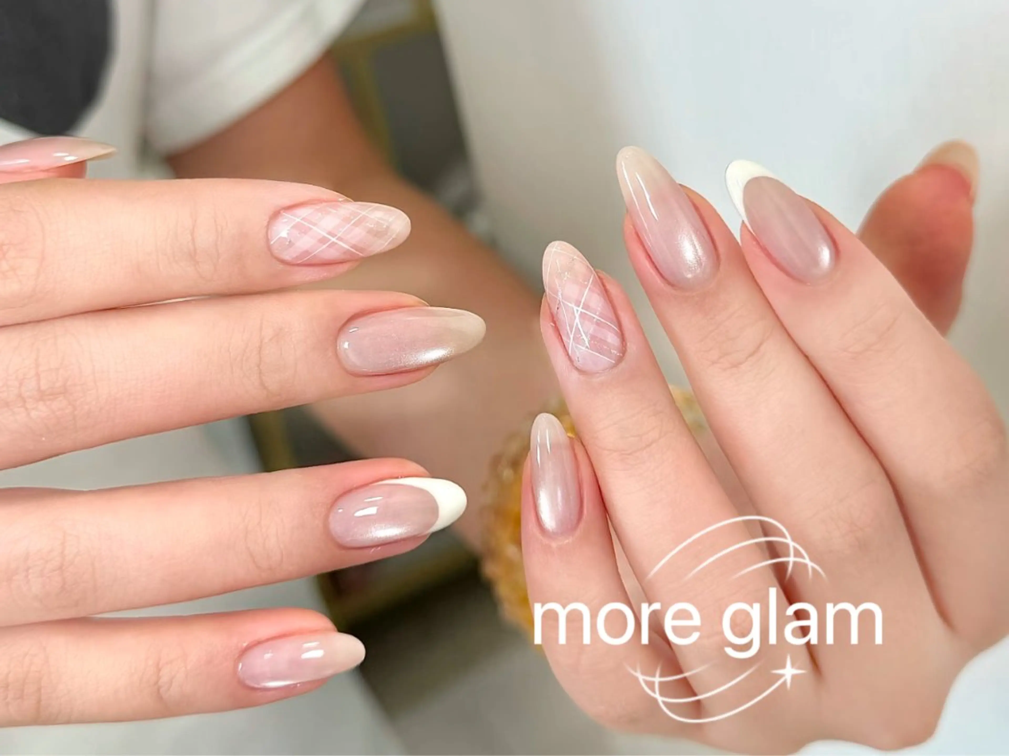 ミディアム more glam 原宿店のネイルデザイン