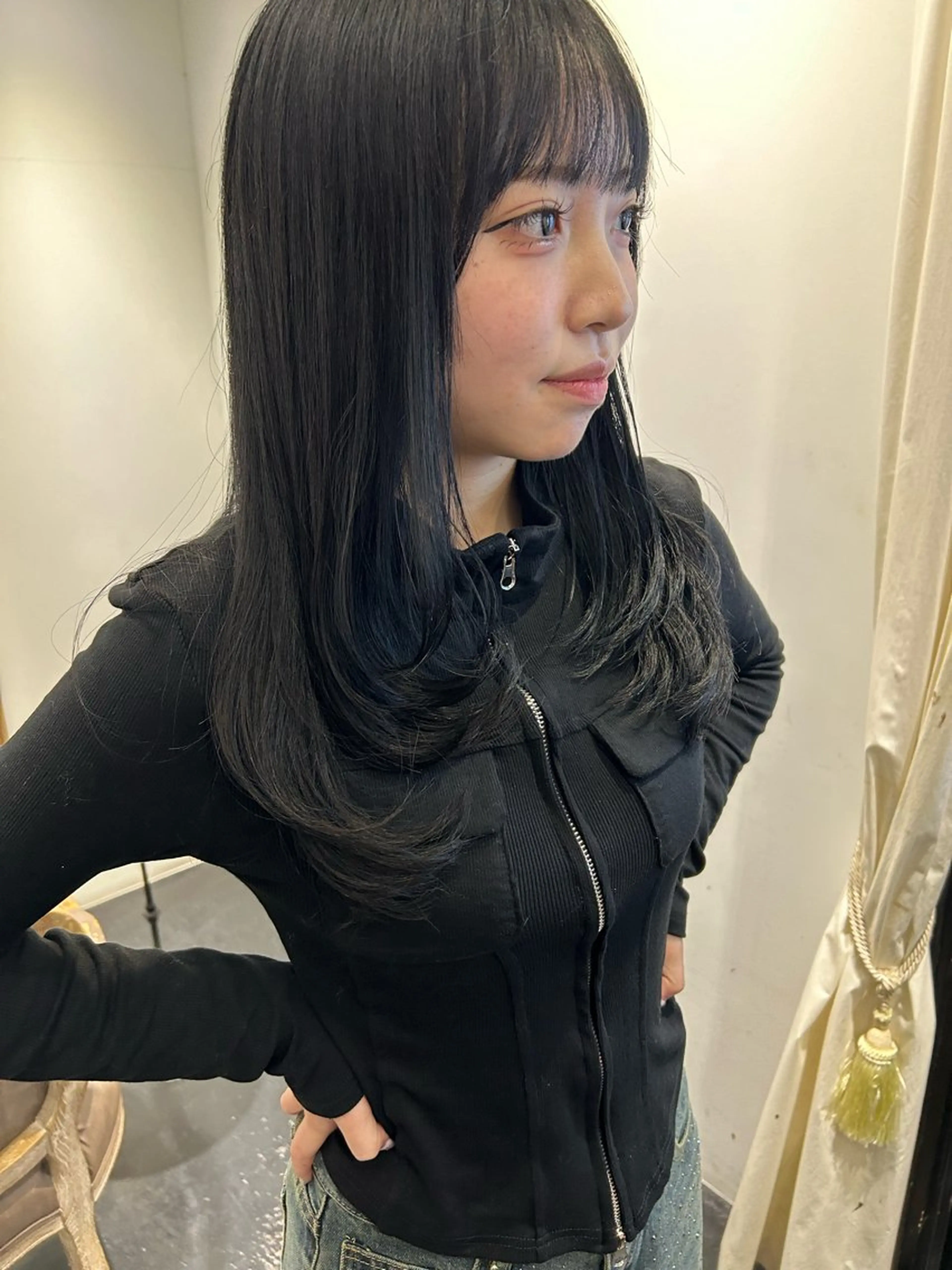 セミロング 韓国風ヘア レイヤーカット NATSUKI😸 ‪✂︎‬南森町美容室のヘアスタイル