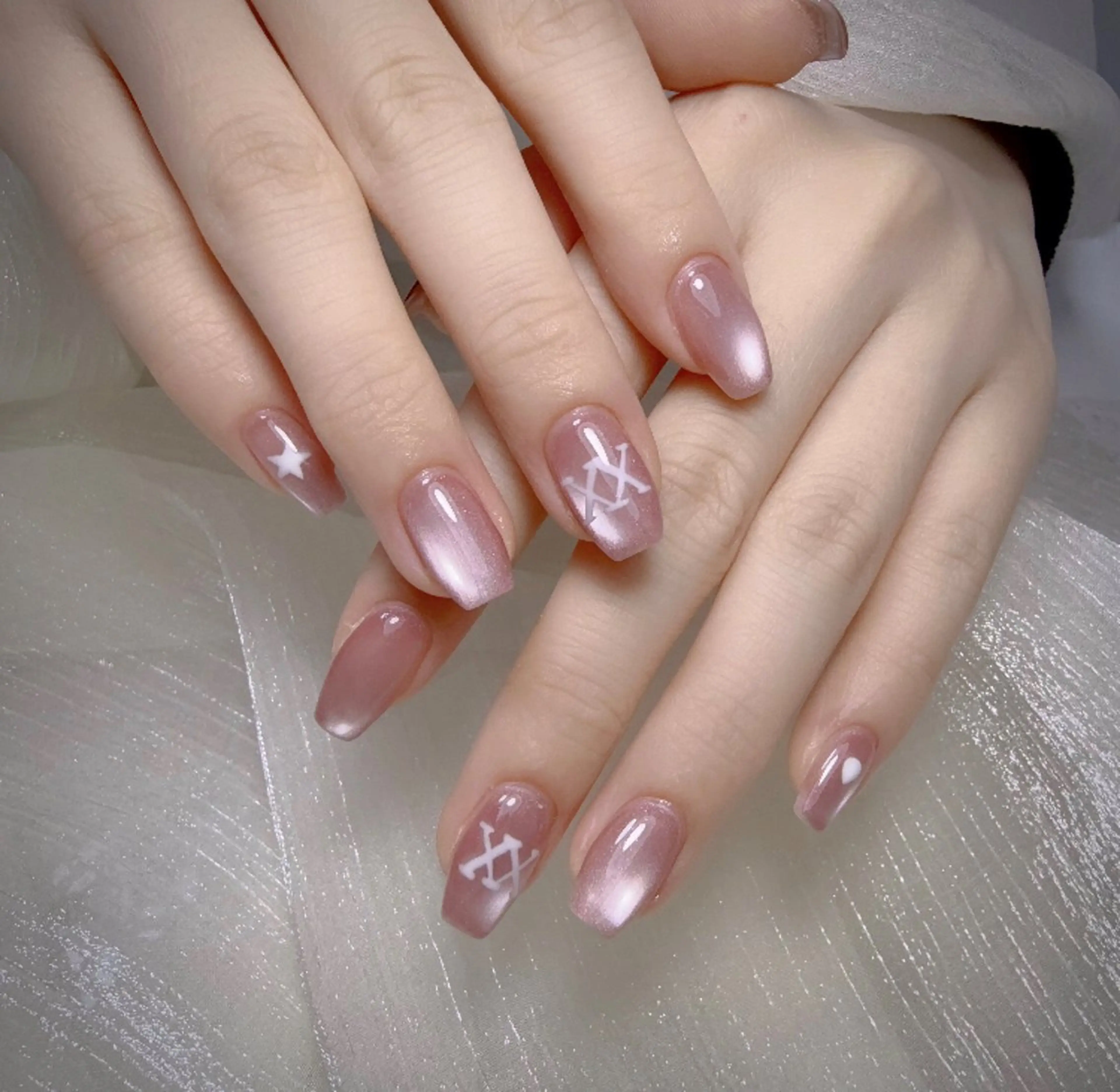 ネイル 長さ出し フレンチネイル 韓国ネイル レース マグネットネイル ハンドネイル 波 なみのネイルデザイン