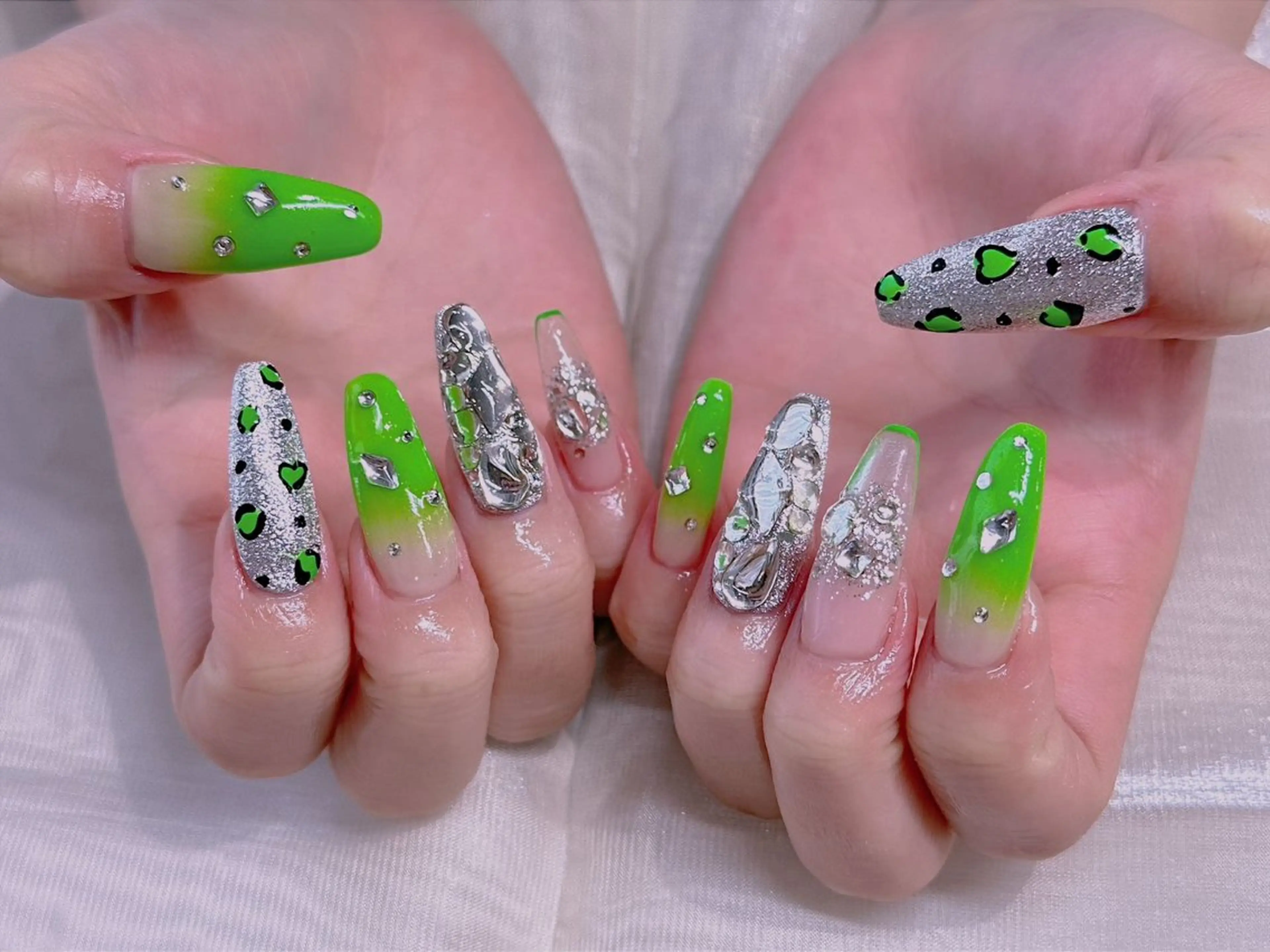 ネイル 長さだし専門店 M2 rikaのネイルデザイン