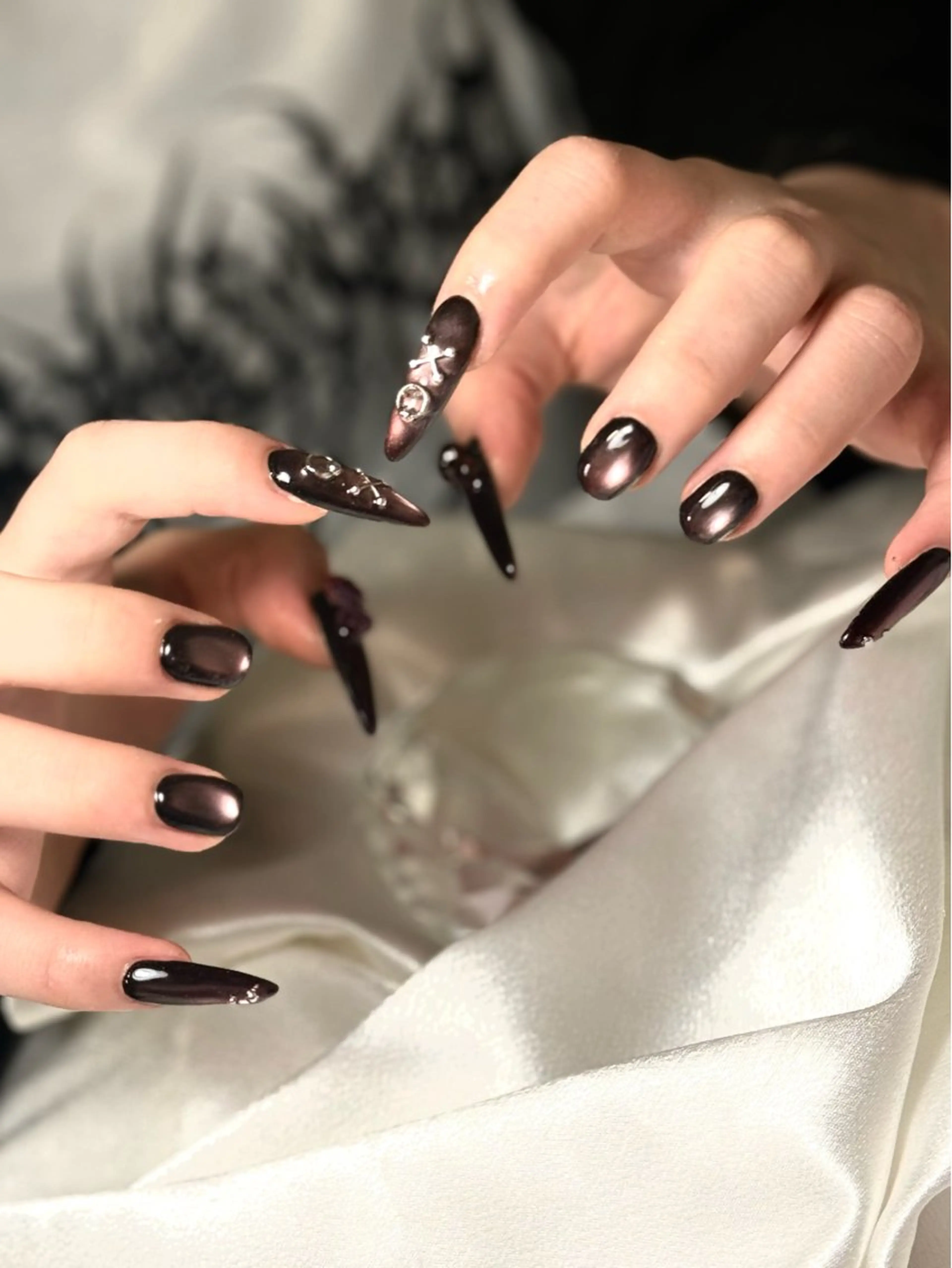 ネイル ハンドネイル ルシイ🎀新宿長さ 出しパーツ専門店のネイルデザイン