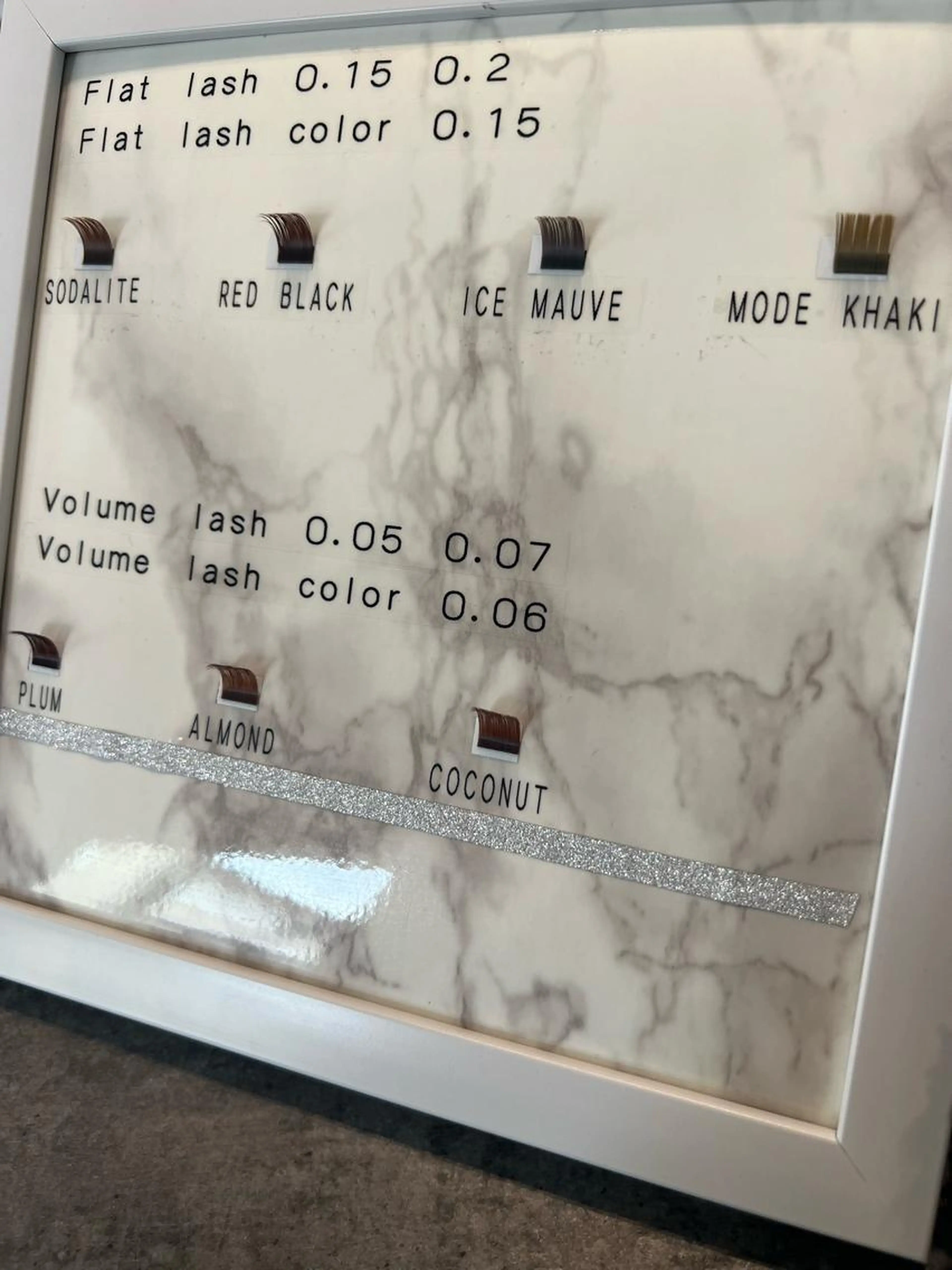 minimo限定！オールニュアンスカラーフラットラッシュ160本までの写真