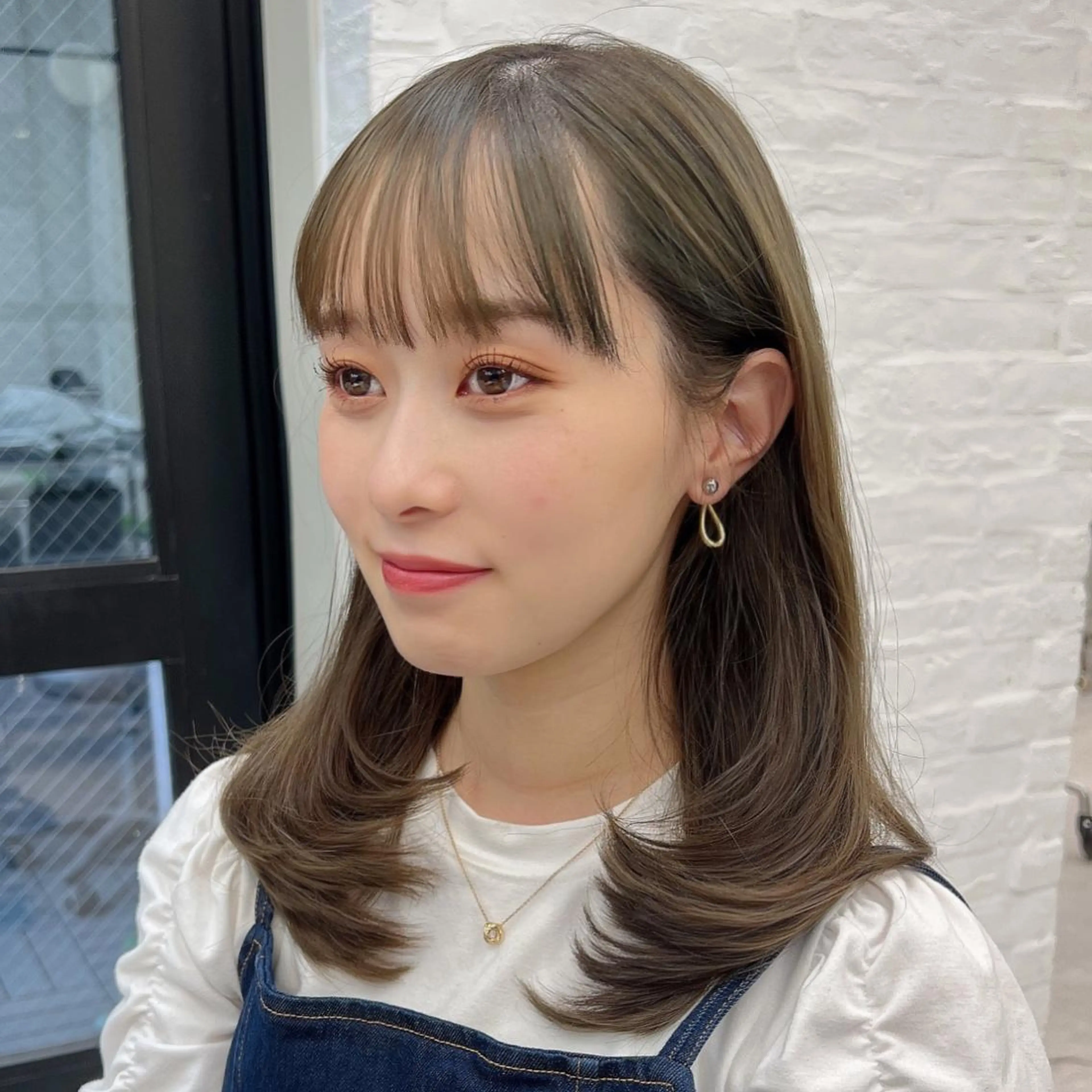 ミディアム カラー 韓国ヘア♡ 顔まわりカットayaのヘアスタイル