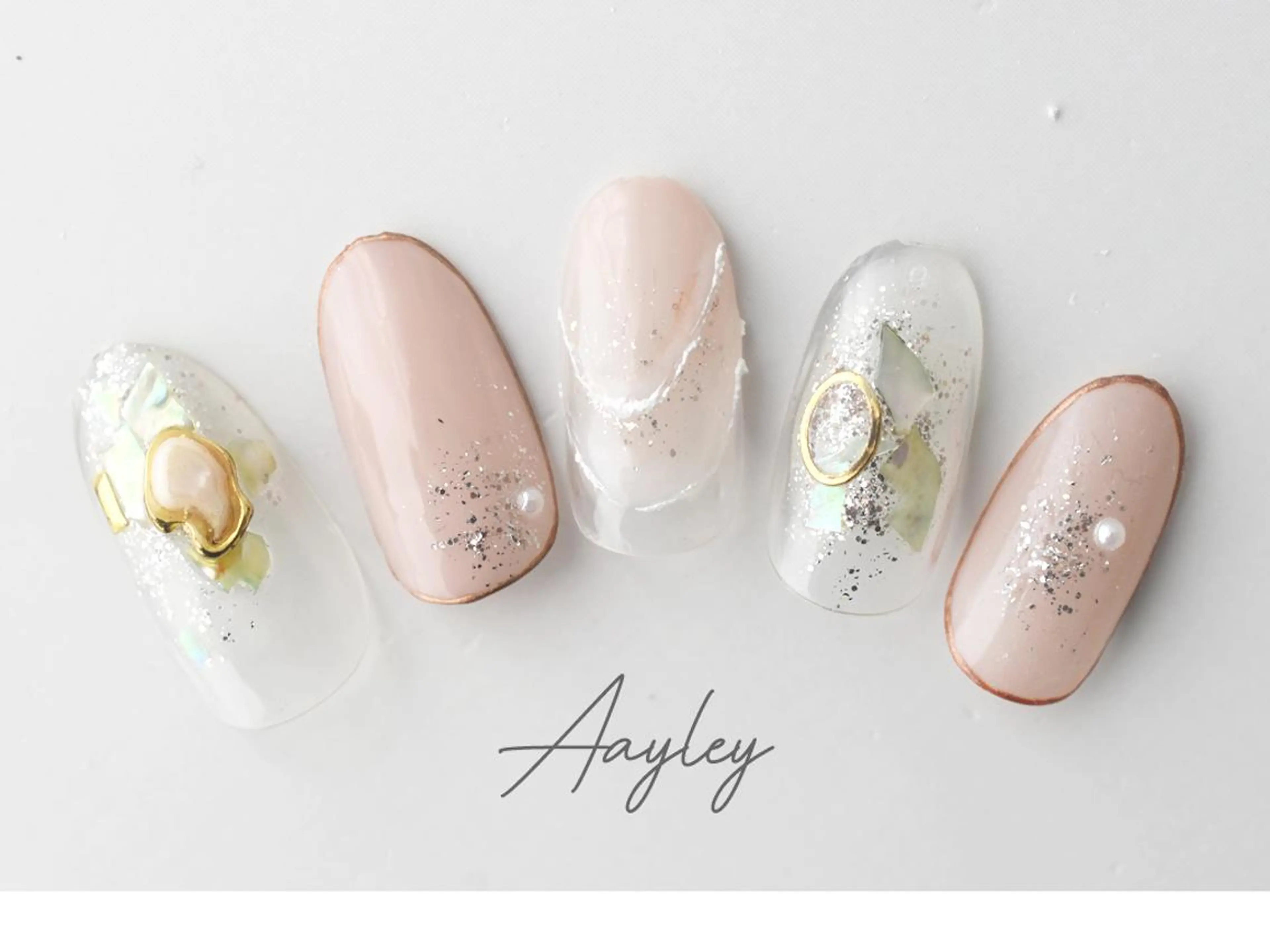 ショート カラー ネイル Aayley(アイリー)Salon所属・Aayley アイリ―サロンのネイルデザイン