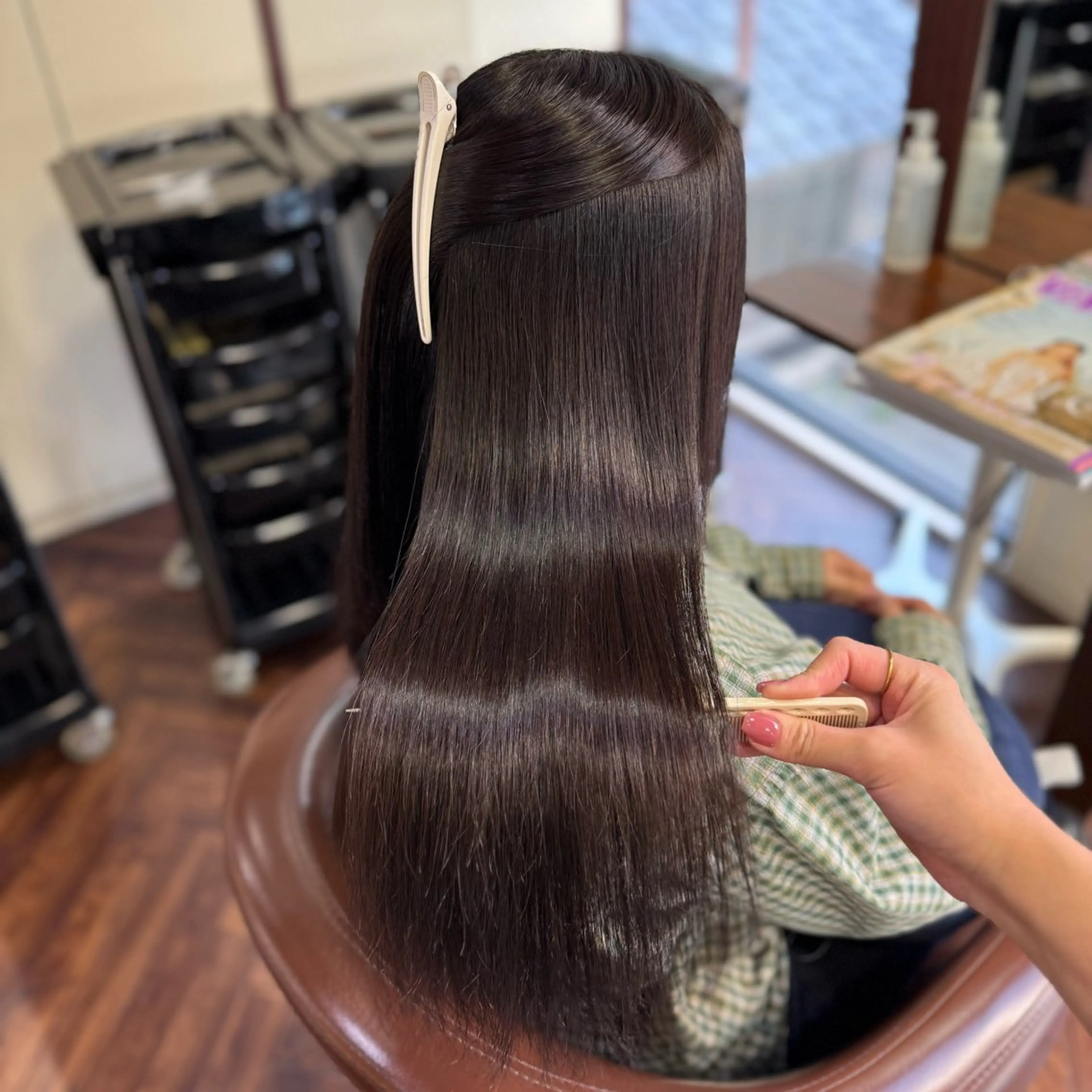 ロング 縮毛矯正 トリートメント カット ヘアカラー 縮毛矯正 トリートメント 尾崎 海璃のヘアスタイル