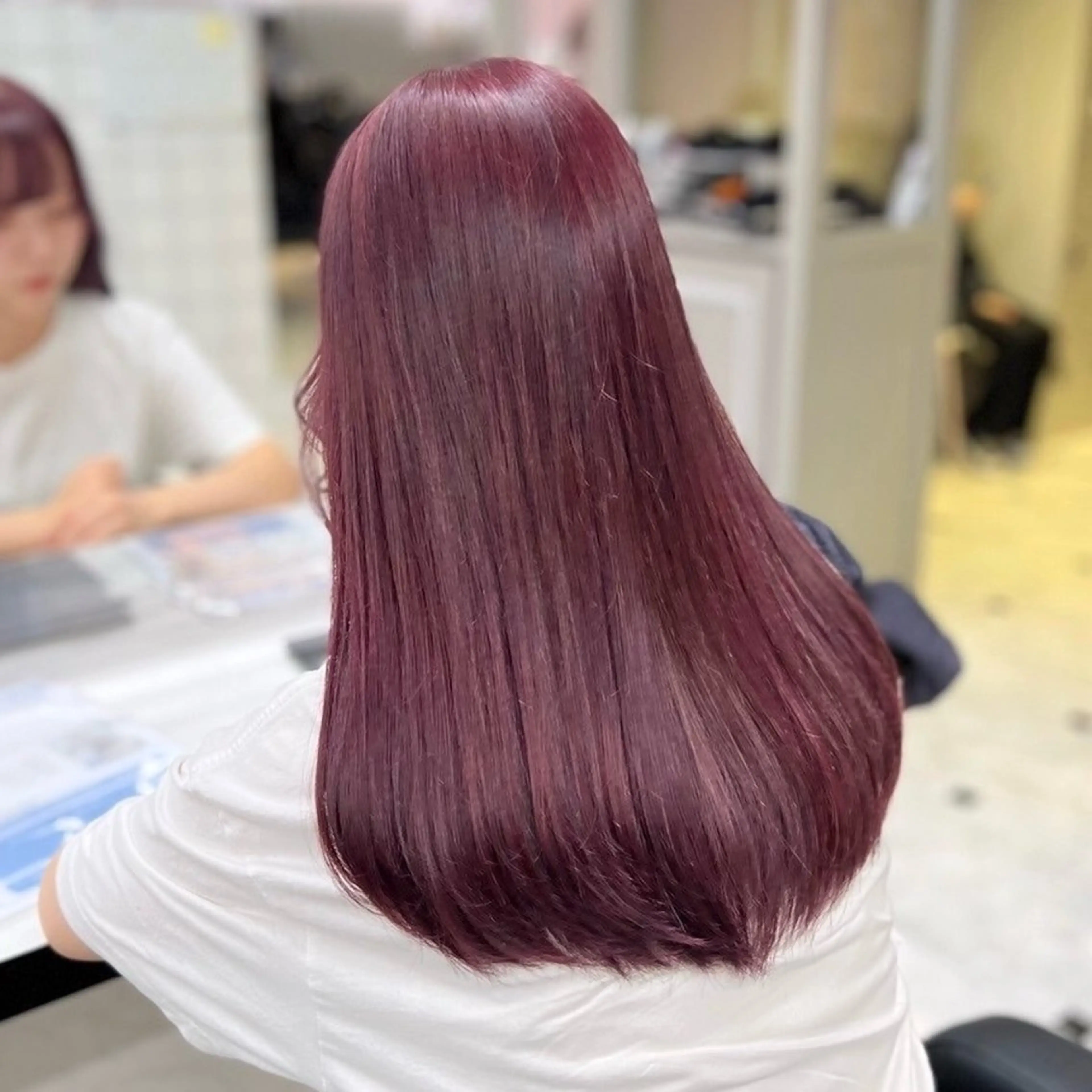 ロング カラー ヘアカラー トリートメント ヘッドスパ 韓国風艶髪🎀 暖色カラー🤍のヘアスタイル
