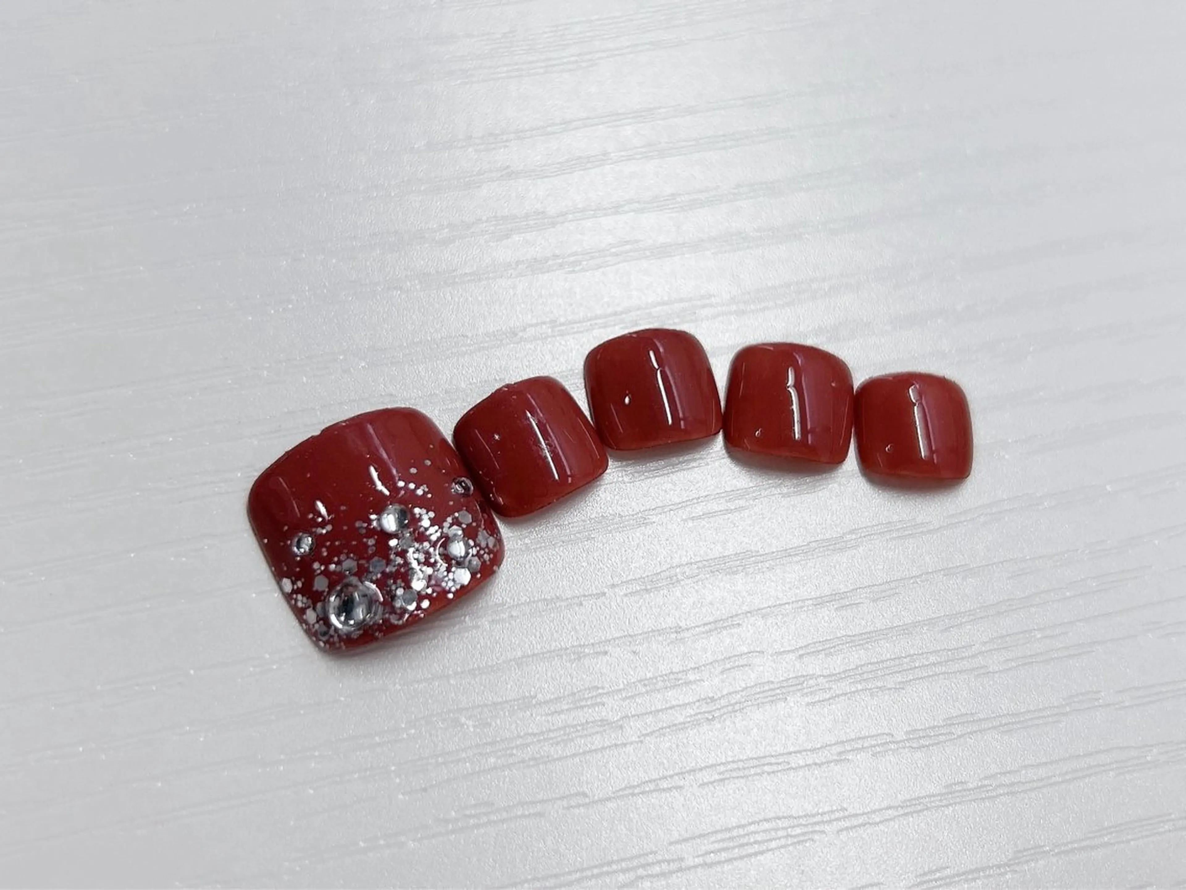 ネイル 桜ネイル フットネイル グラデーション キラキラネイル ラメ(グリッター) フットネイル Forca total studio所属・Forca Airaのネイルデザイン