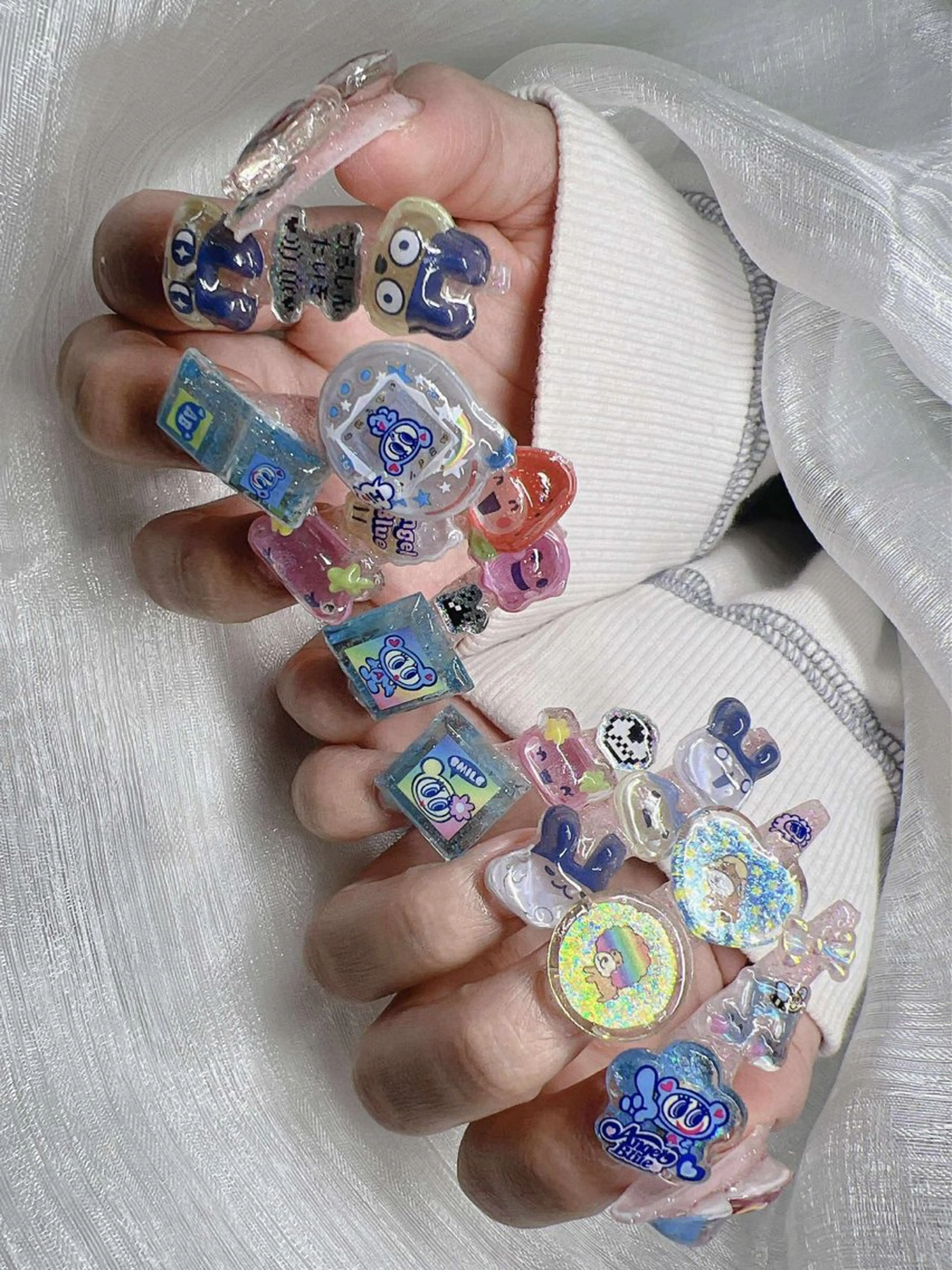 ネイル 長さ出し グラデーション 卒業式 キラキラネイル マグネットネイル ハンドネイル Lee Nailsのネイルデザイン