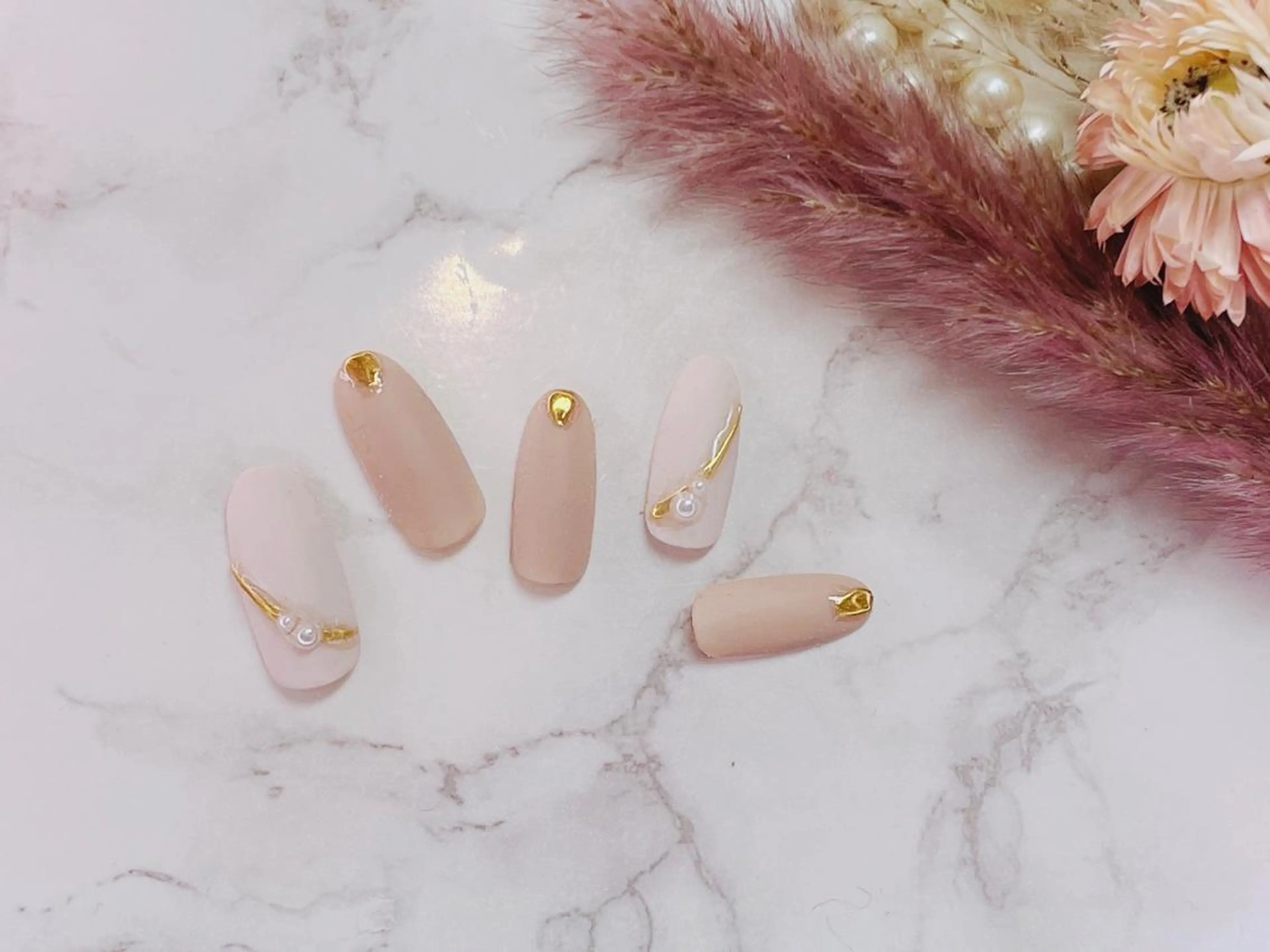 ネイル SINCERELY シンシアリー🌈のネイルデザイン