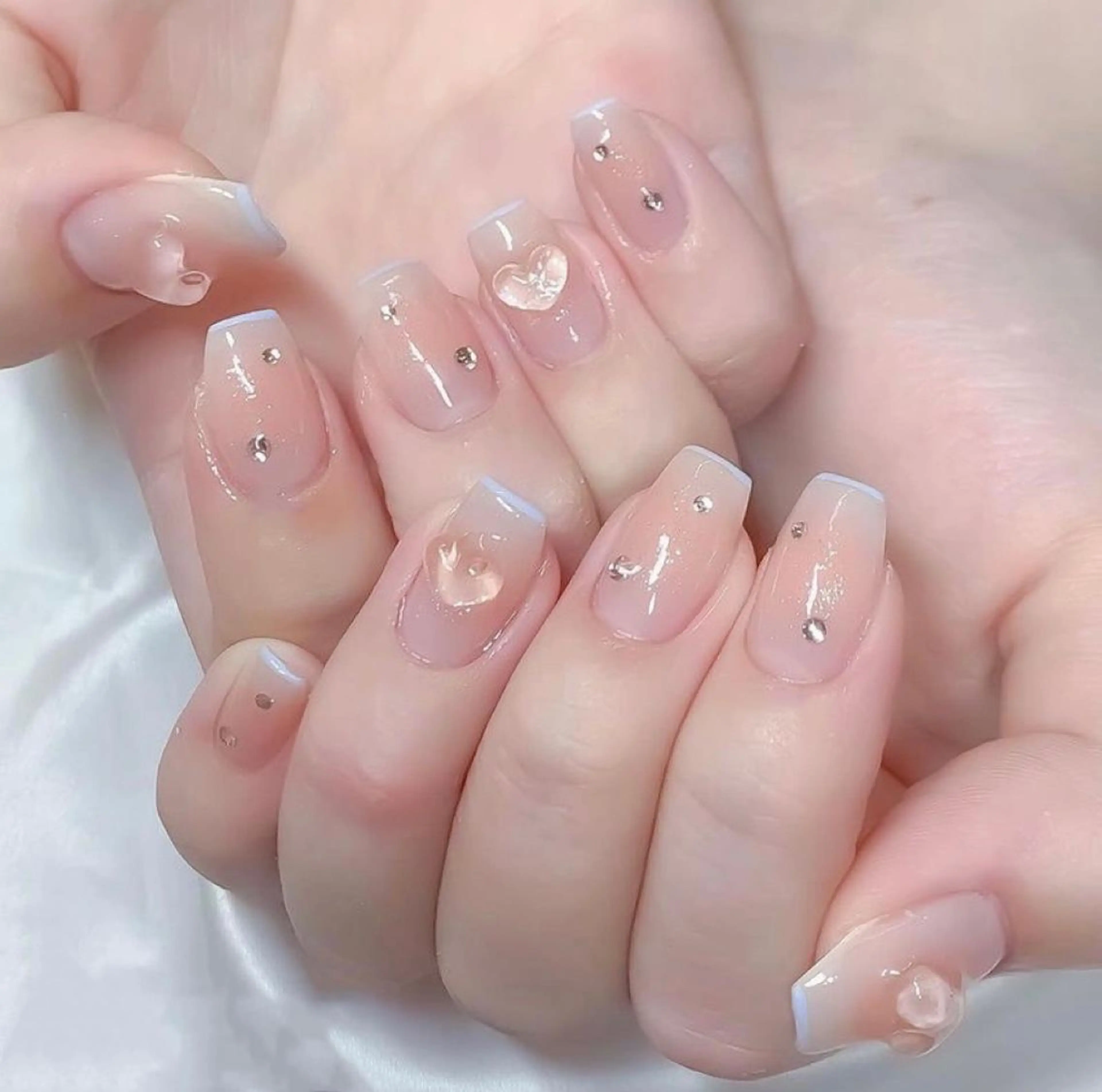 ネイル ewt miniのマツエク・マツパデザイン