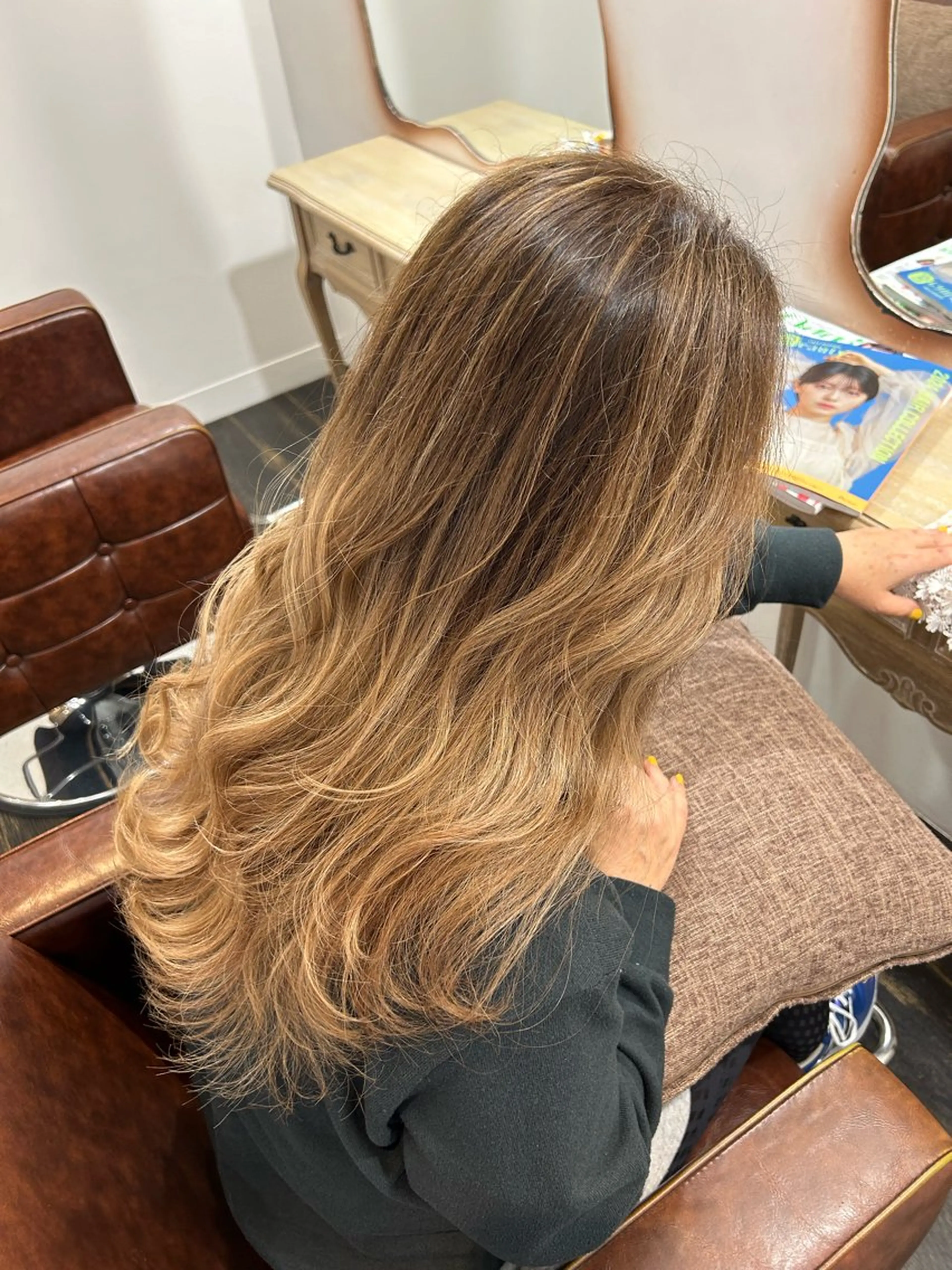 ロング ヘアカラー 田中 優のヘアスタイル