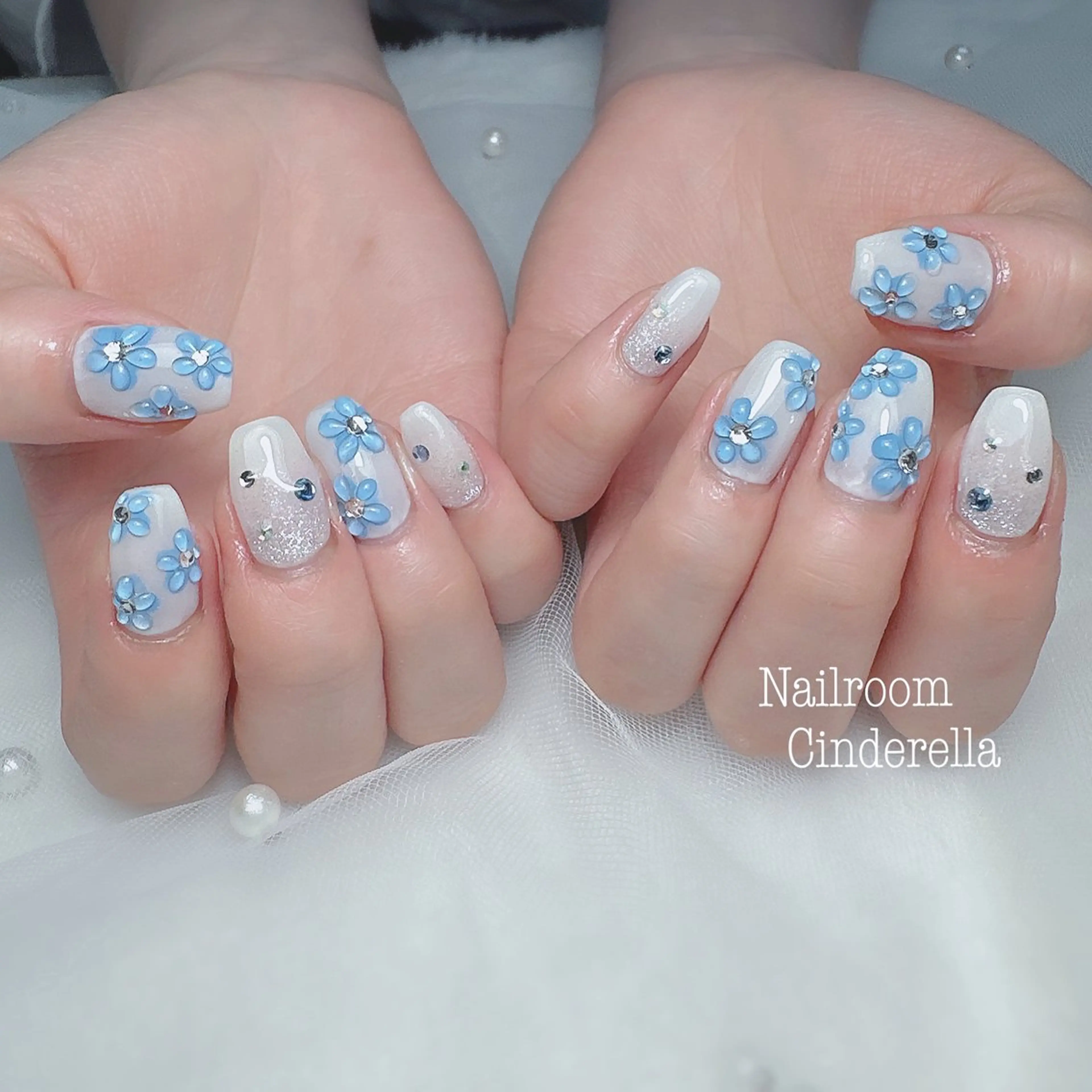 ネイル フラワーネイル Nailroom. Cinderellaのネイルデザイン