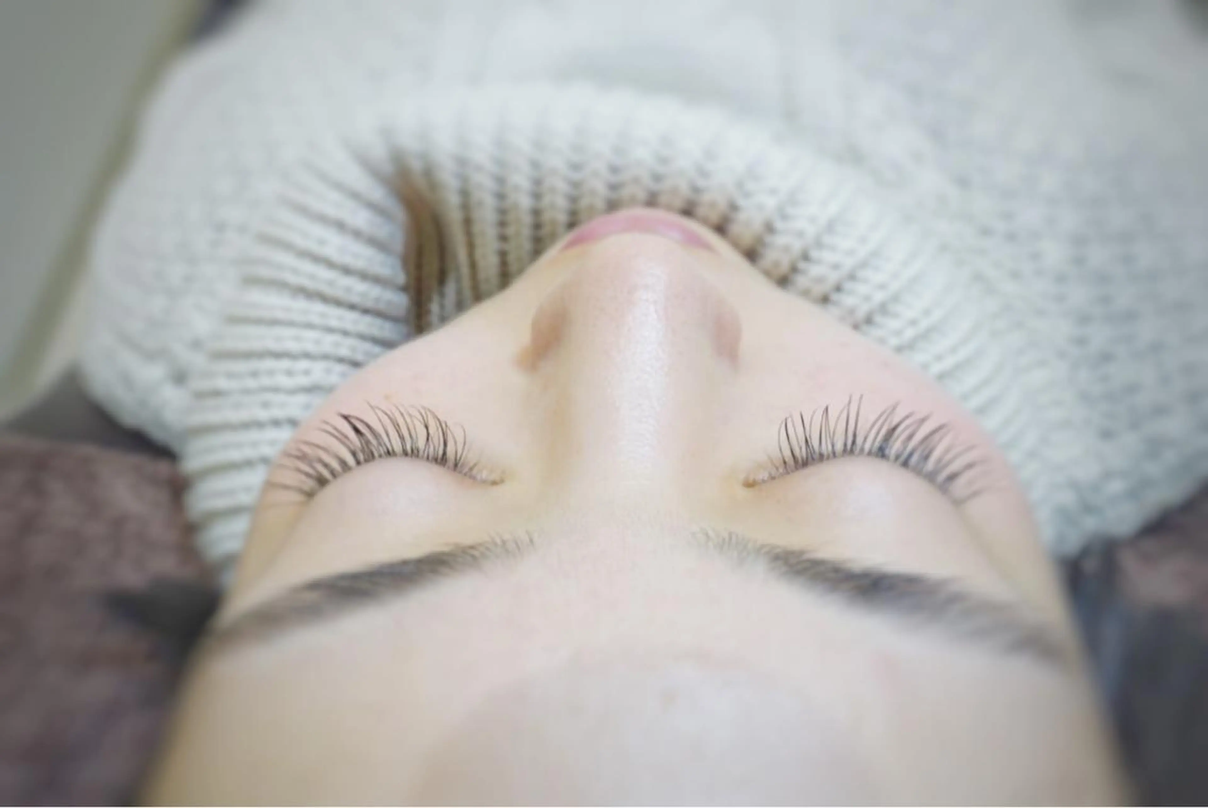 マツエク・マツパ Dカール ナチュラル salon EFの眉毛・アイブロウイメージ