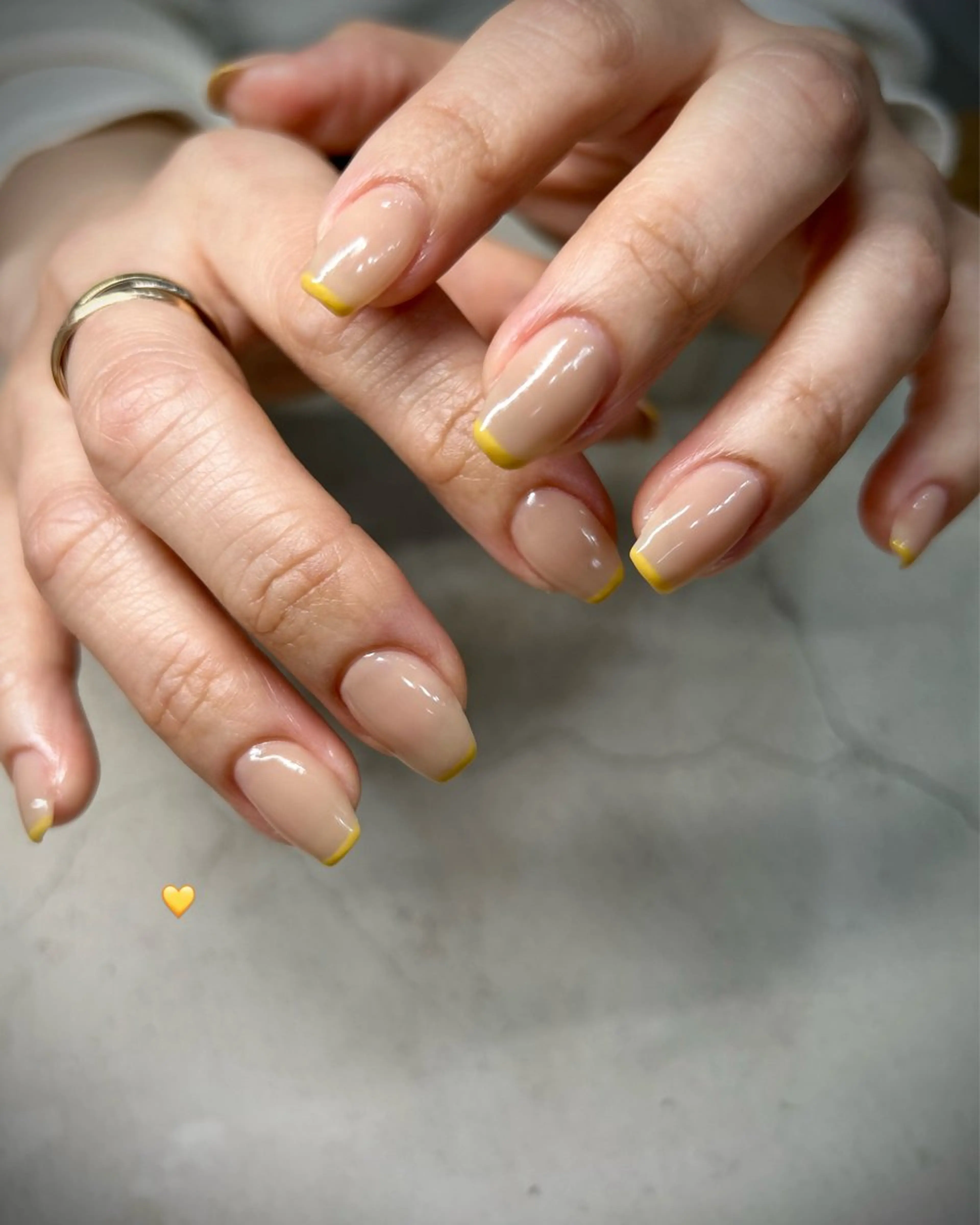 ネイル フレンチネイル ハンドネイル 透灯 TOUTOU所属・透灯 TOUTOU 🪄のネイルデザイン