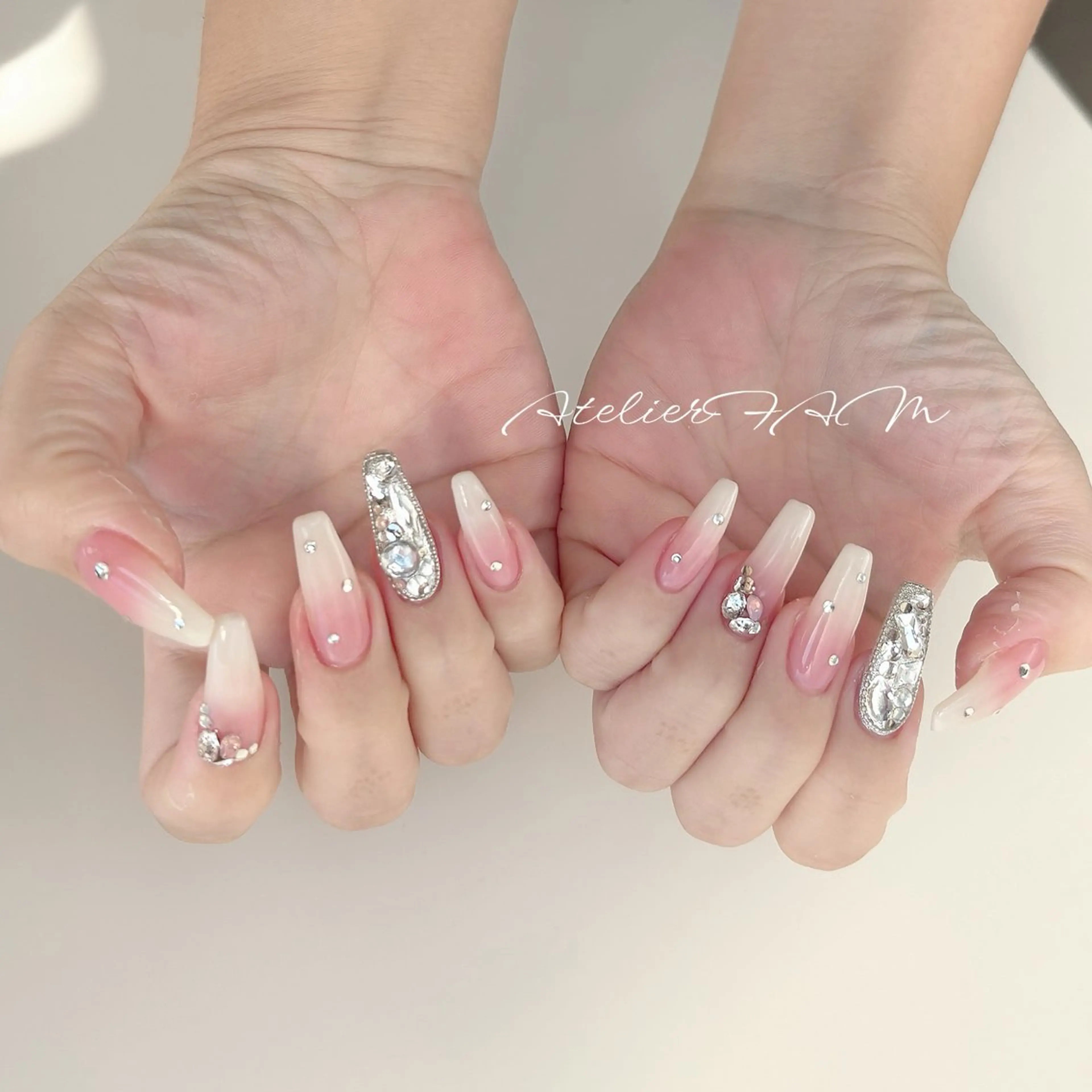 ネイル ハンドネイル nail&eyelashsalon atelier fam上本町店所属・アトリエ FAMのネイルデザイン