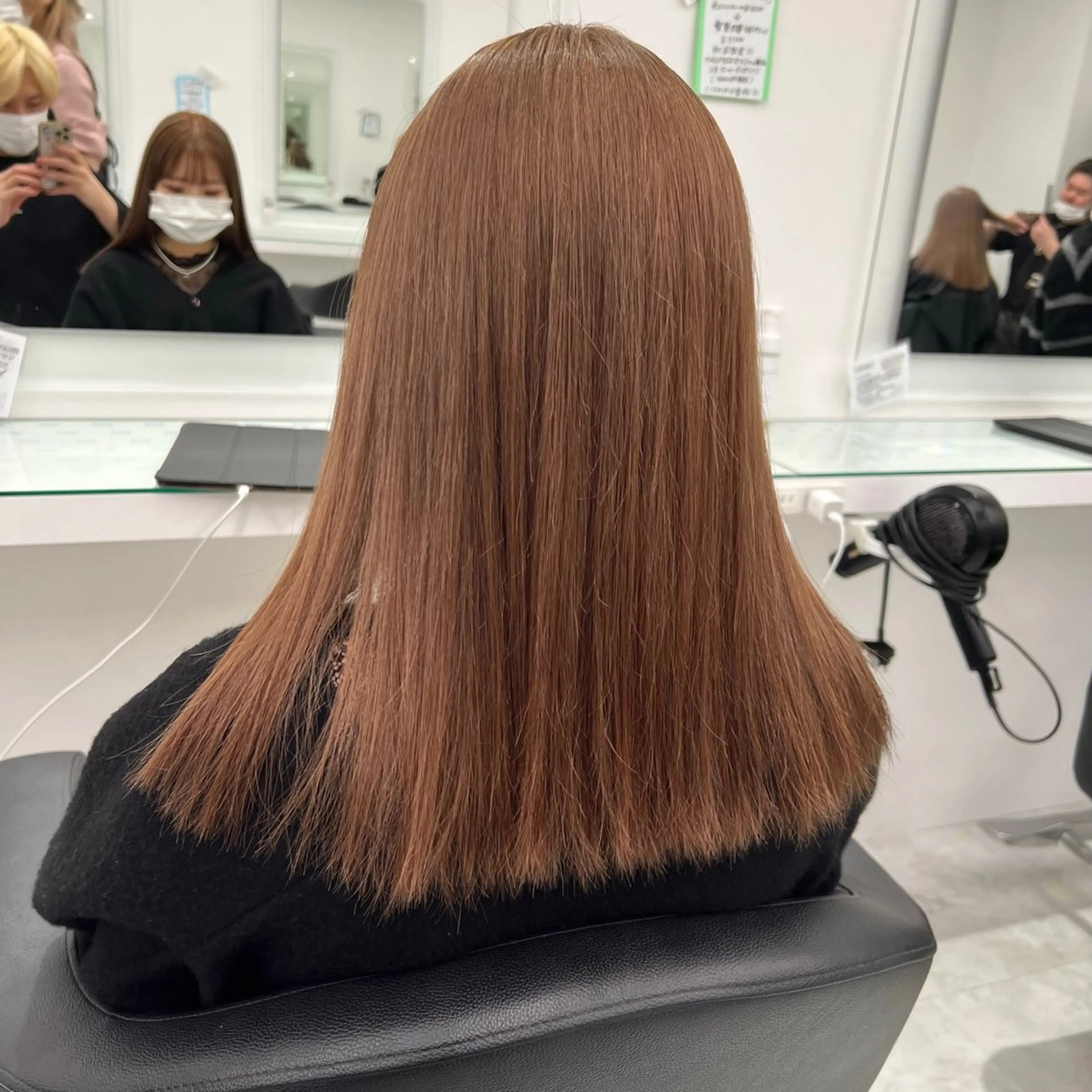 ロング カラー ヘアアレンジ ヘアカラー トリートメント ヘアセット 透け上品ハイトーン 職人ゆうと🤍のヘアスタイル