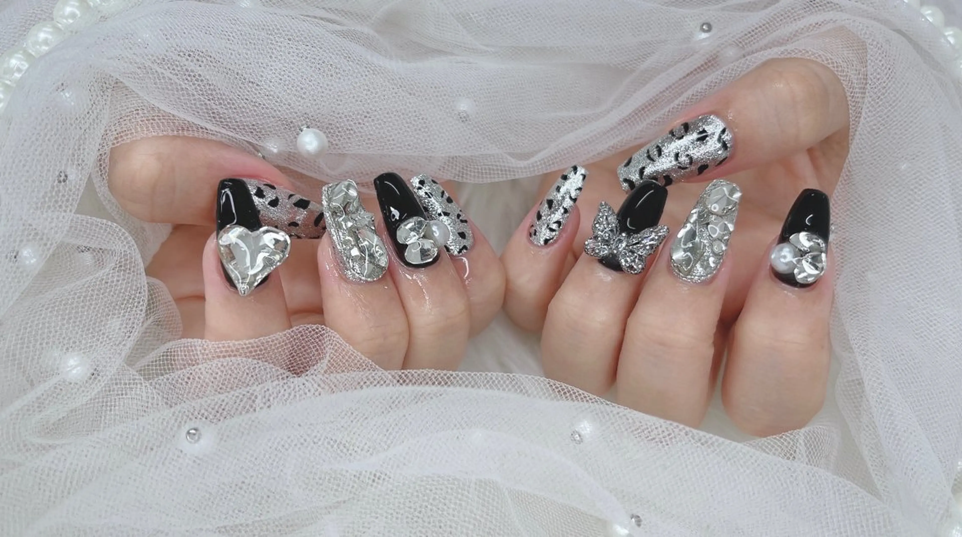 ネイル ハヤシ ミカのネイルデザイン