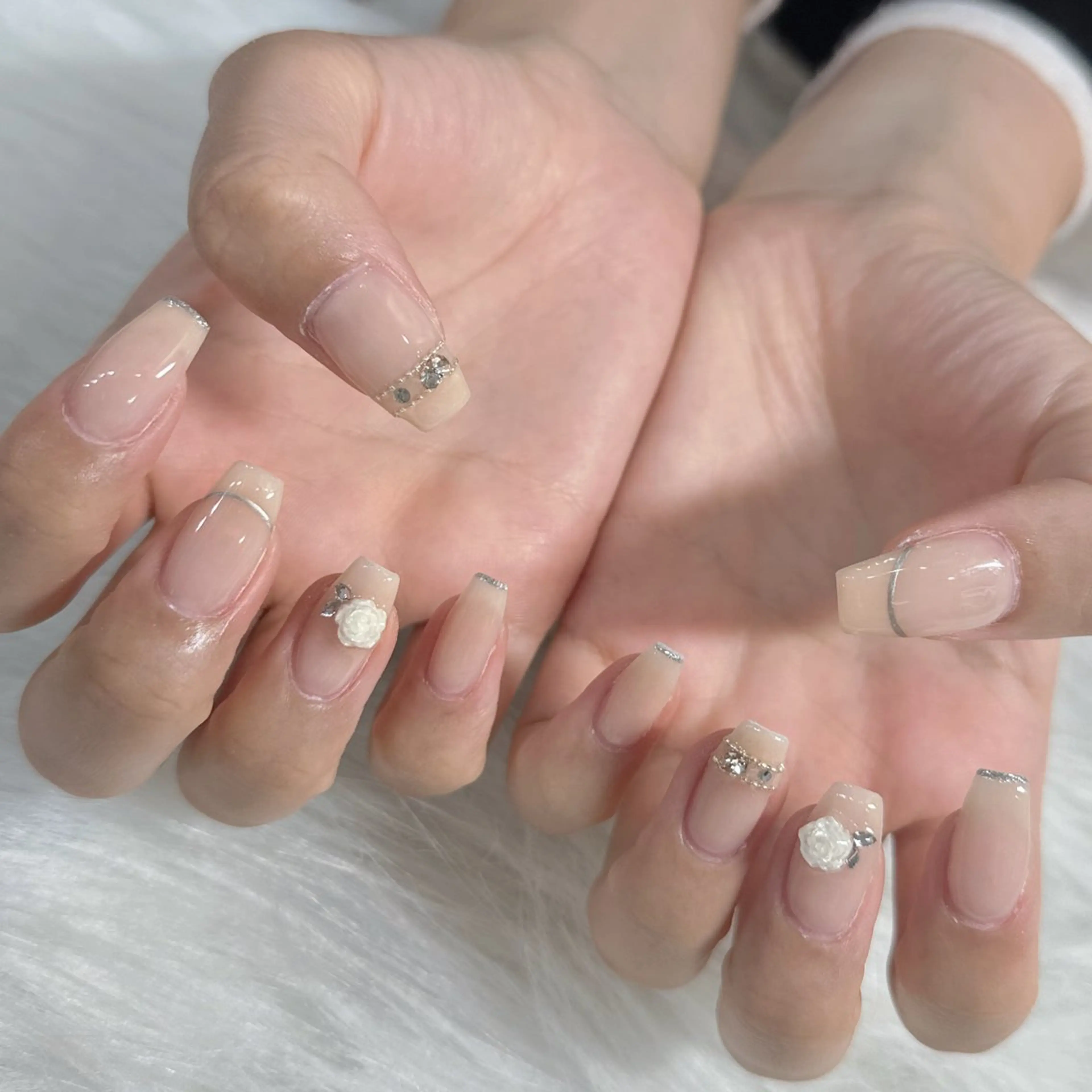 ネイル ハンドネイル LAVISH nanamiのネイルデザイン